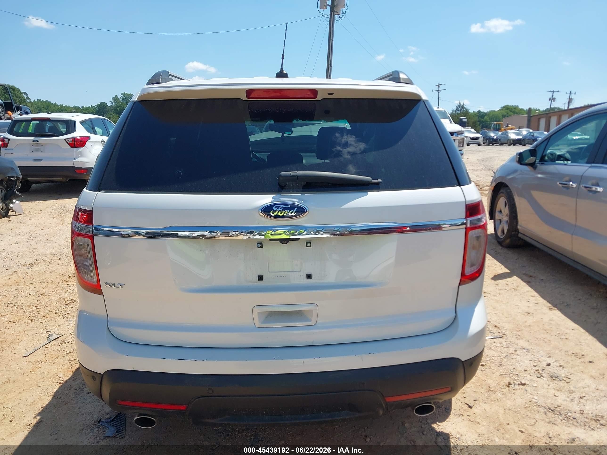 2012 Ford Explorer Xlt White vin: 1FMHK7D84CGA90573