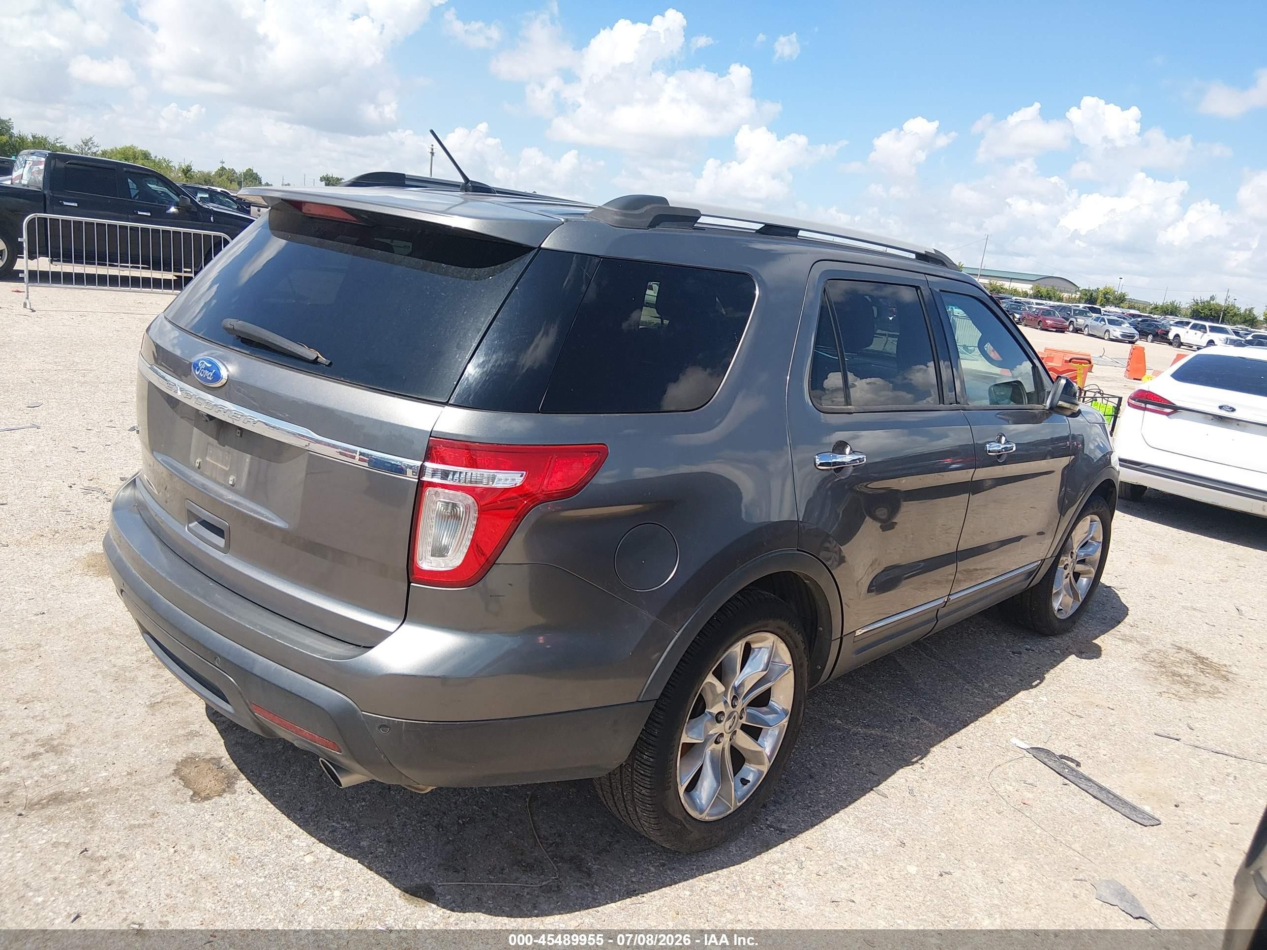 2011 Ford Explorer Xlt Серый vin: 1FMHK7D85BGA50520