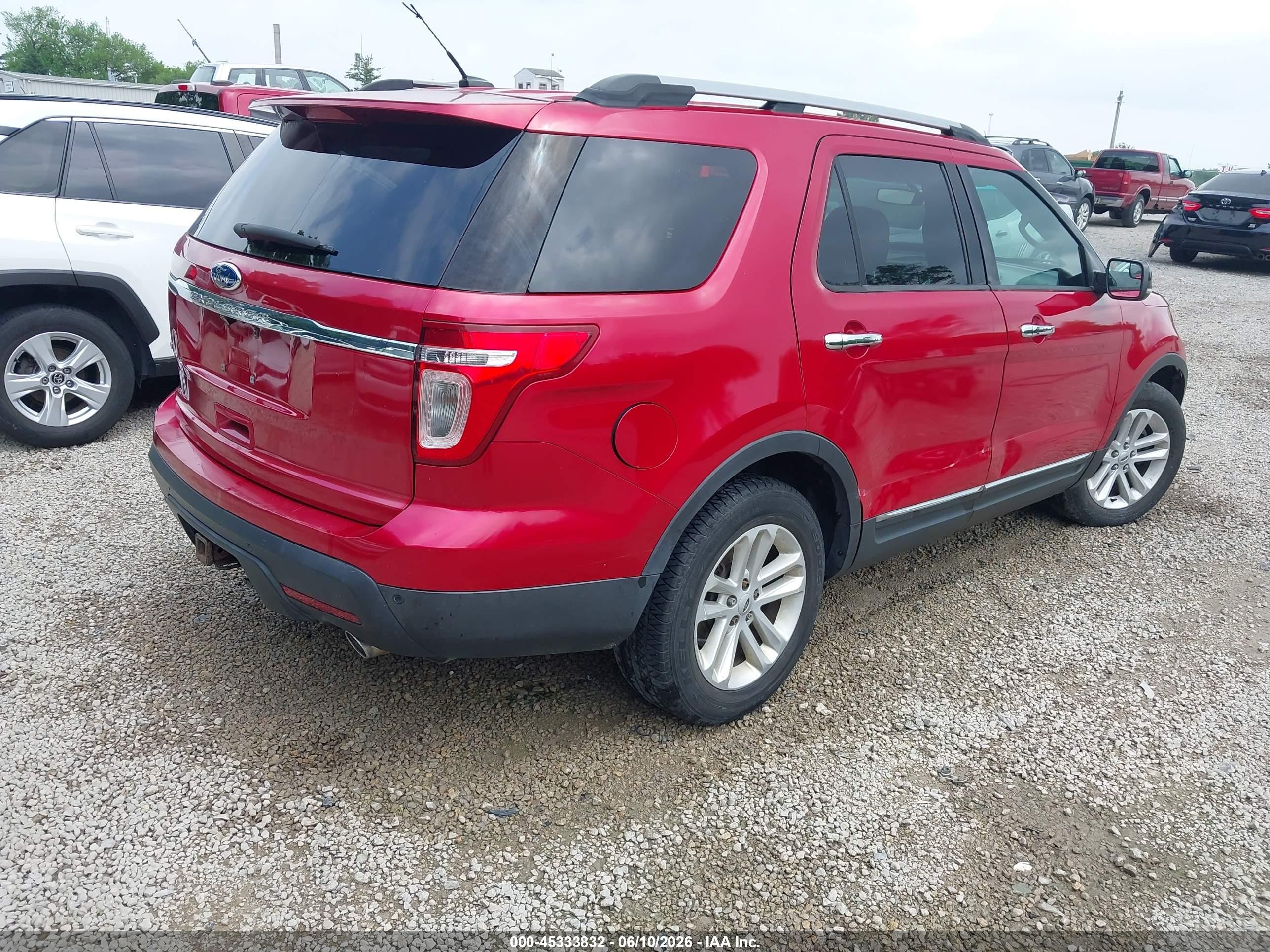 2012 Ford Explorer Xlt Red vin: 1FMHK7D85CGA16157