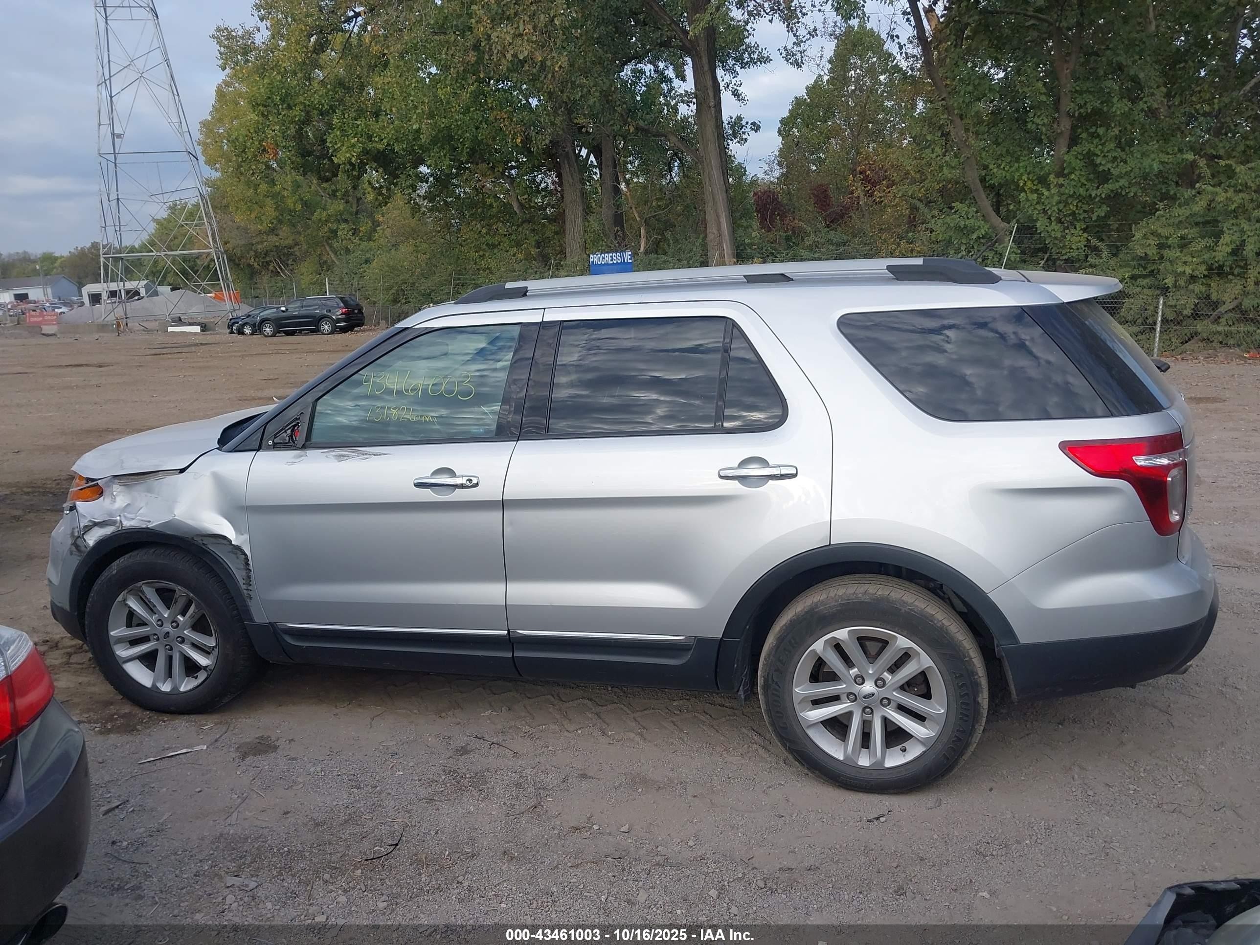 2012 Ford Explorer Xlt Серебряный vin: 1FMHK7D85CGA34495