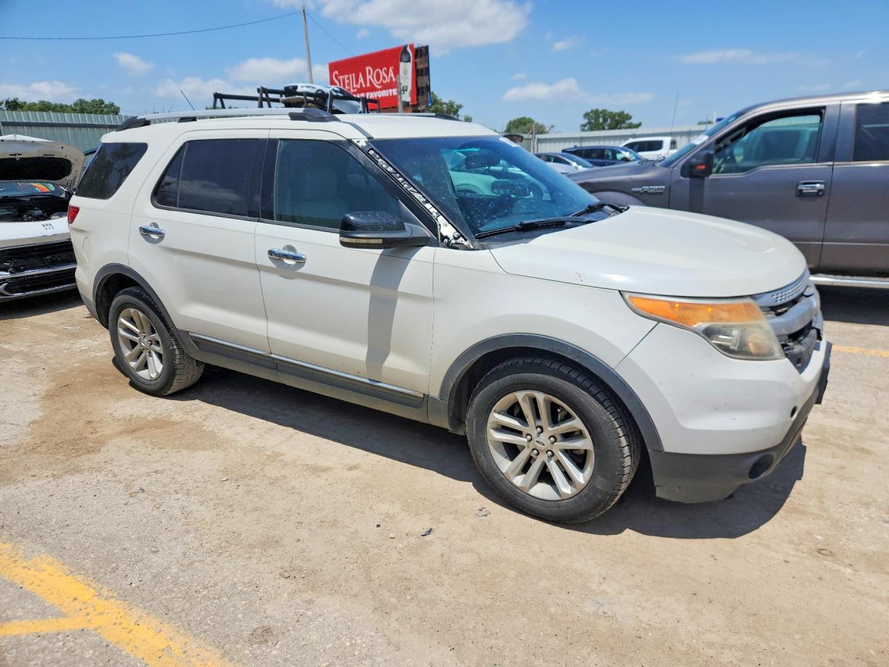 2012 Ford Explorer Xlt White vin: 1FMHK7D85CGA74723