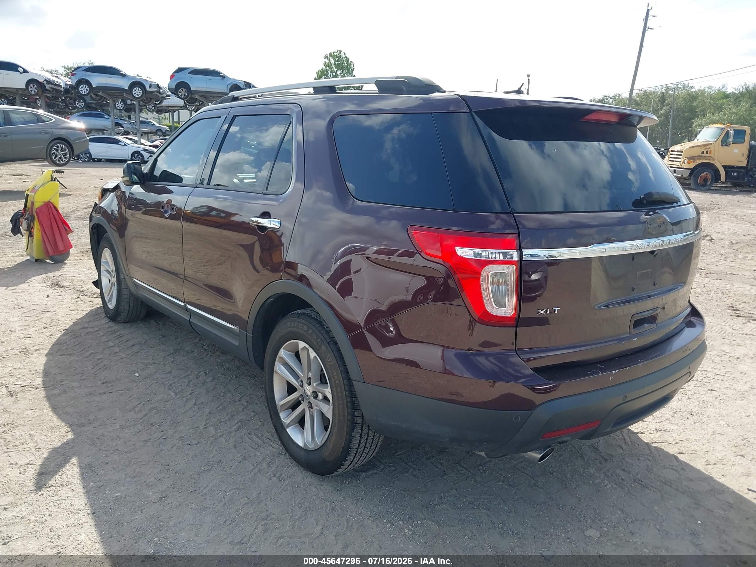 2011 Ford Explorer Xlt Burgundy vin: 1FMHK7D86BGA05005