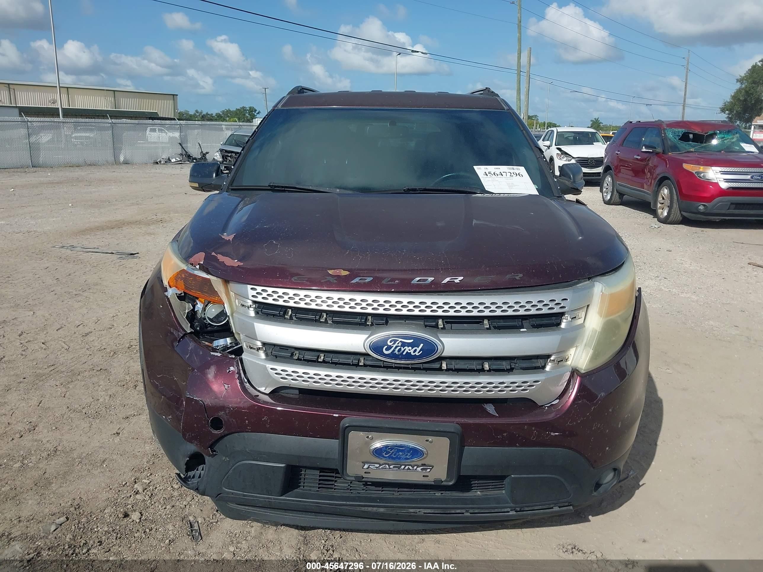 2011 Ford Explorer Xlt Burgundy vin: 1FMHK7D86BGA05005