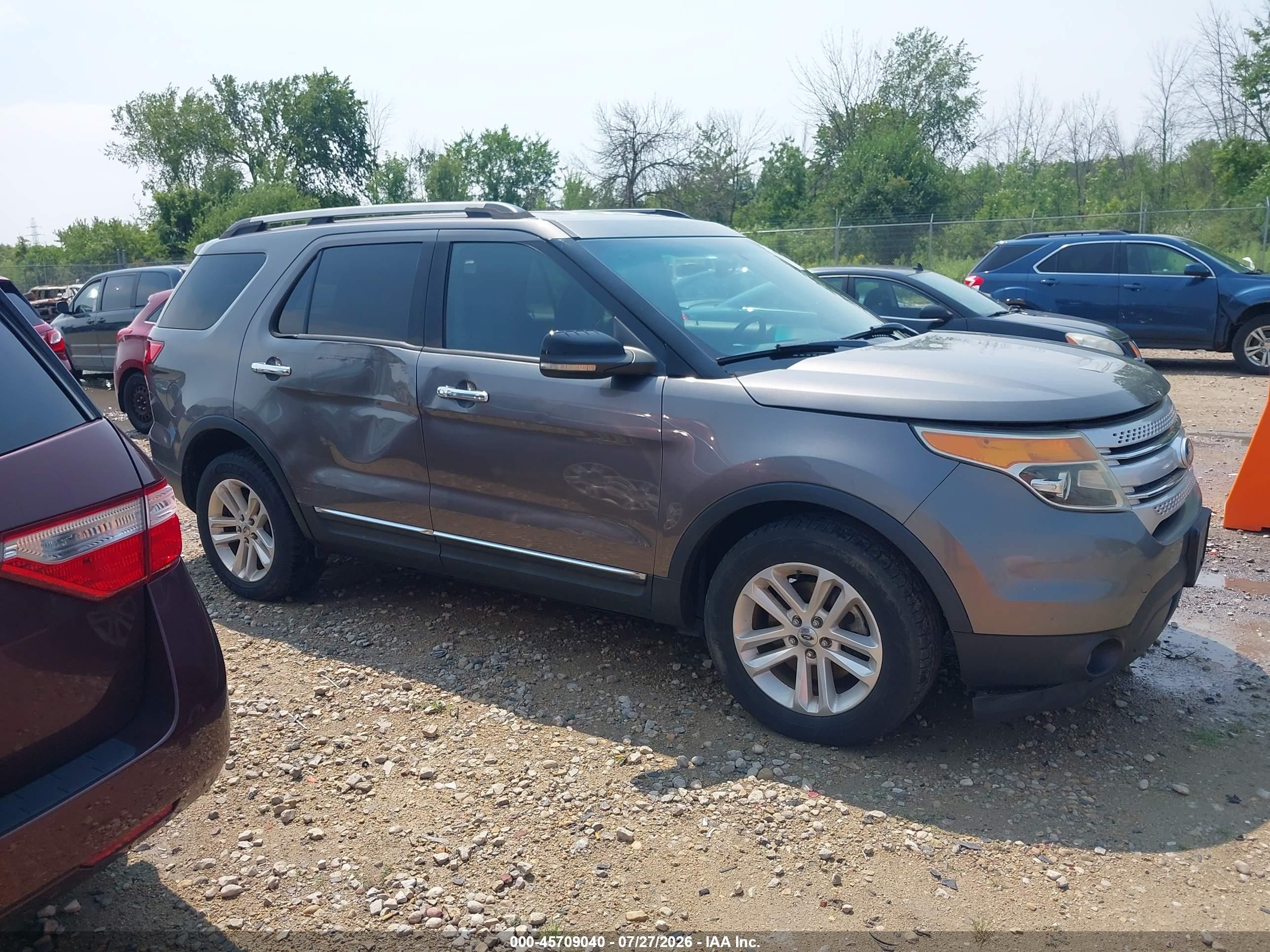 2011 Ford Explorer Xlt Gray vin: 1FMHK7D86BGA18157