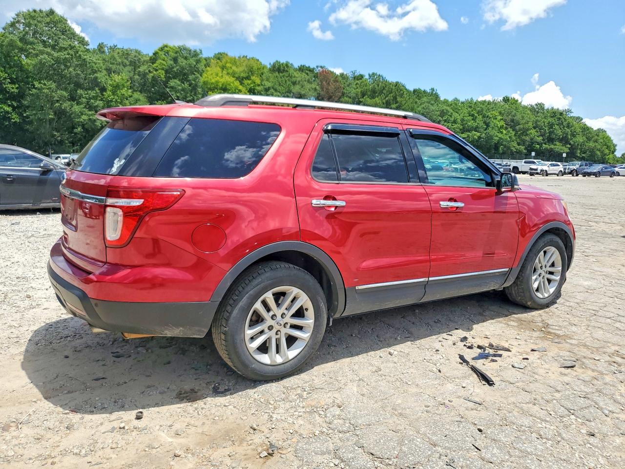 2011 Ford Explorer Xlt Red vin: 1FMHK7D86BGA29823