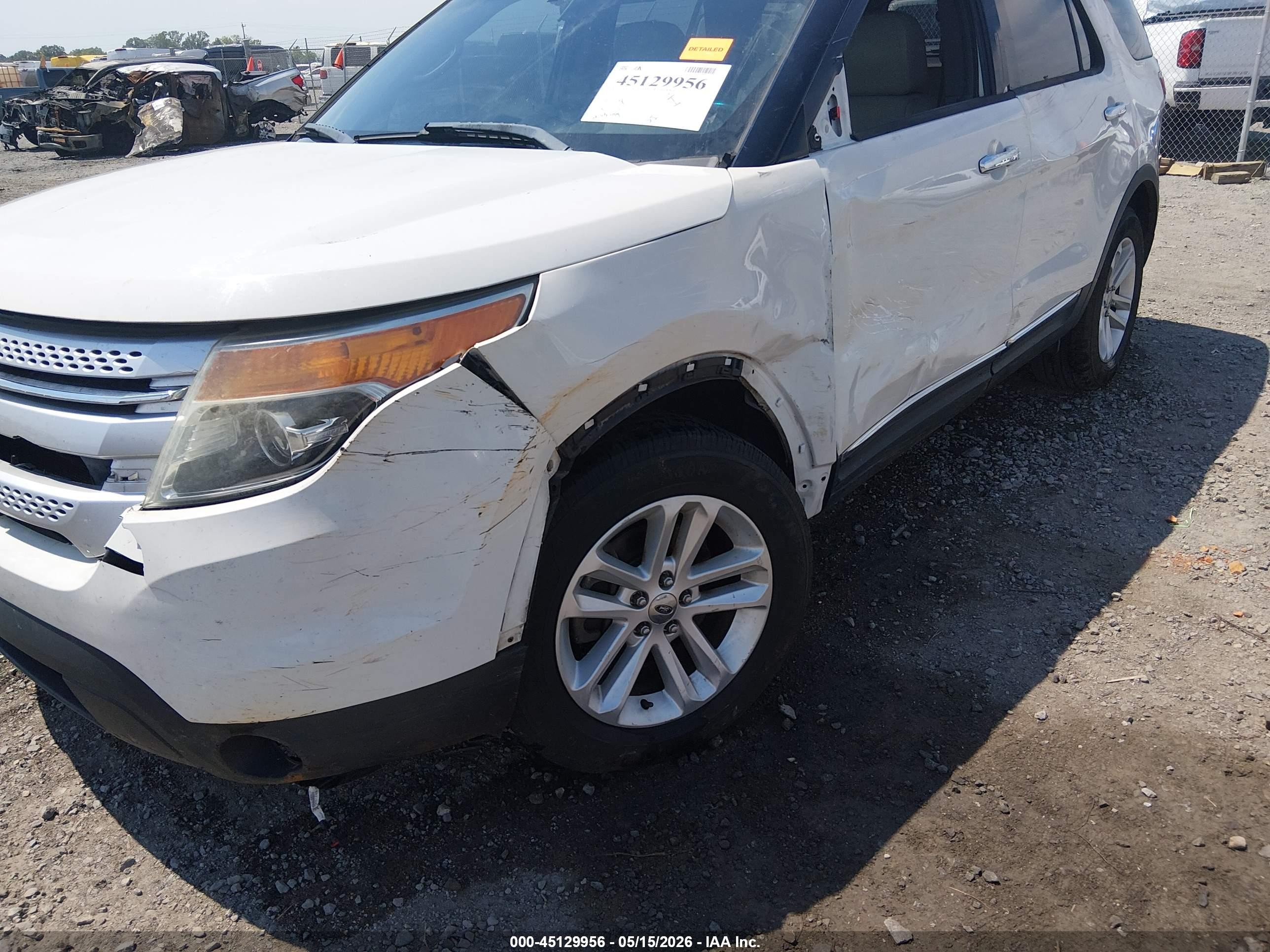 2011 Ford Explorer Xlt White vin: 1FMHK7D86BGA30003