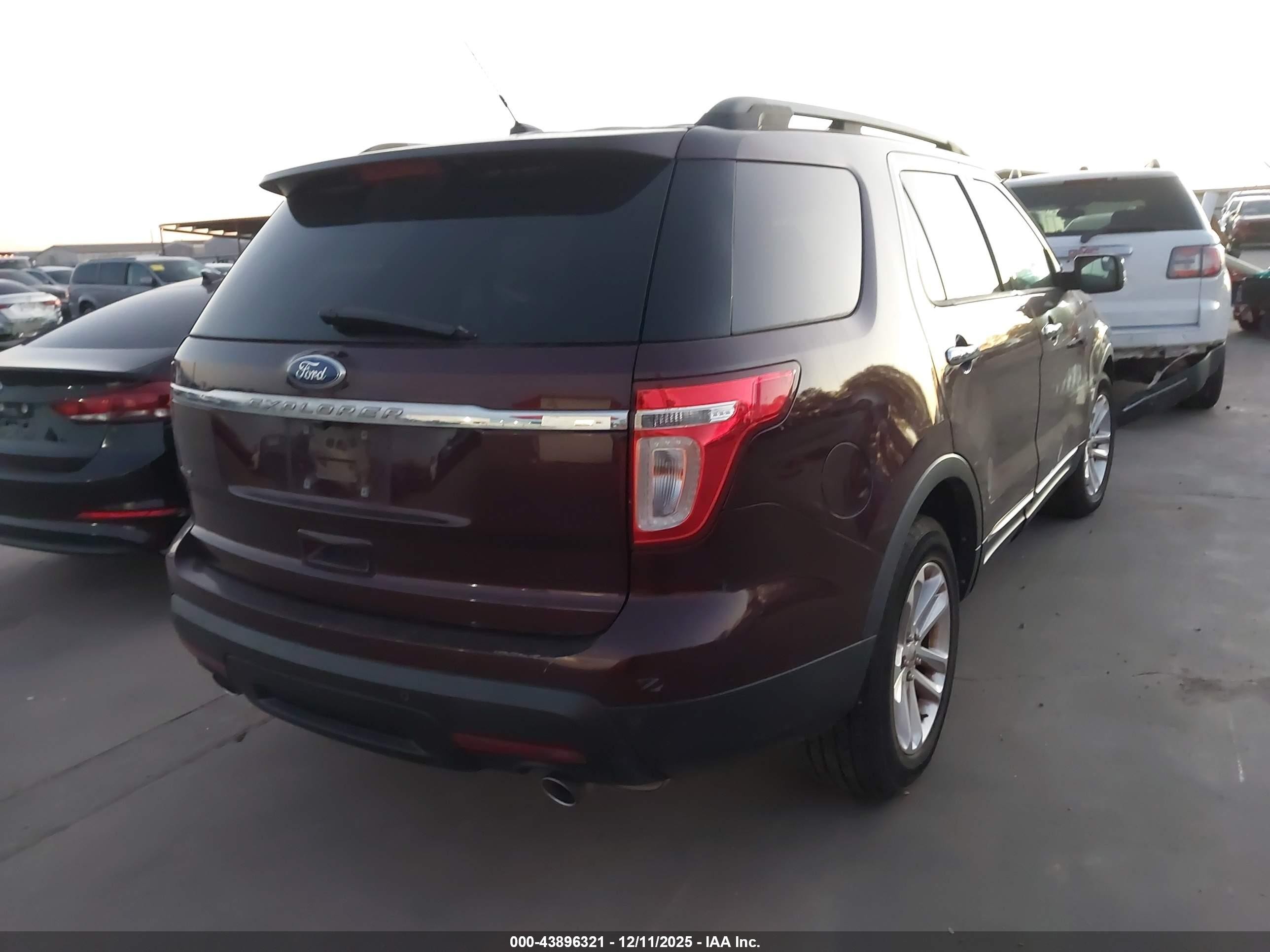 2011 Ford Explorer Xlt Maroon vin: 1FMHK7D86BGA33158