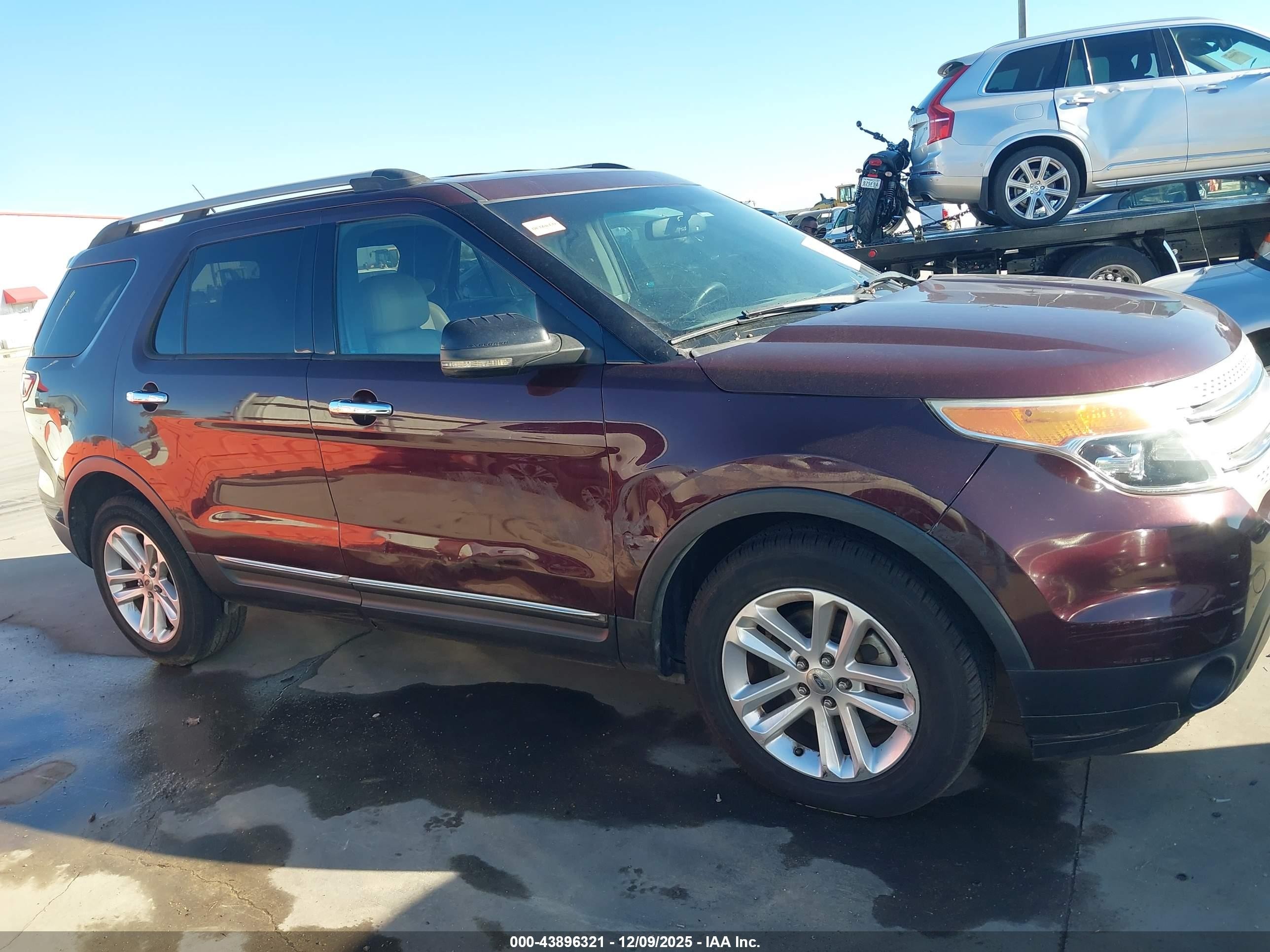 2011 Ford Explorer Xlt Maroon vin: 1FMHK7D86BGA33158