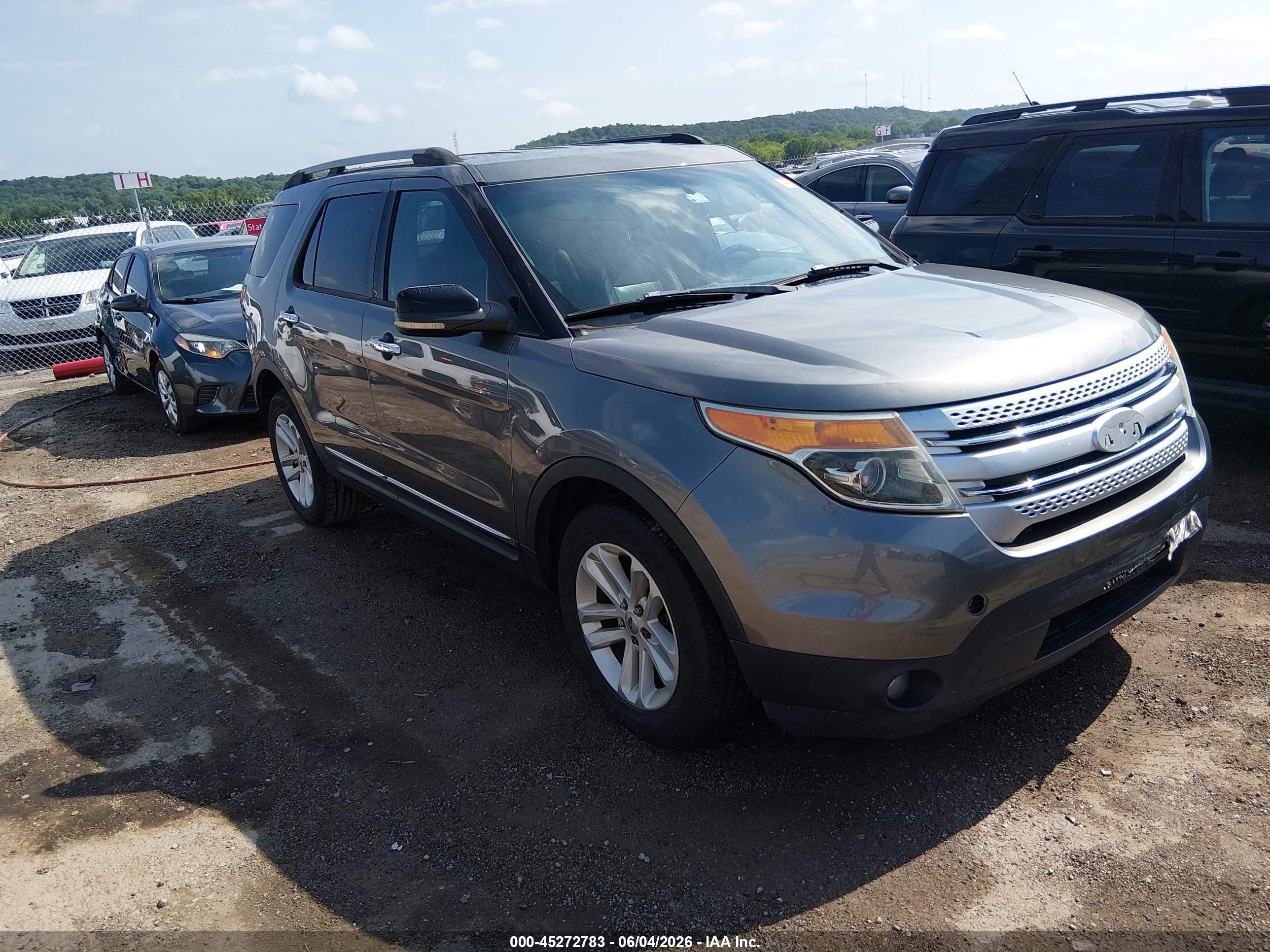 2011 Ford Explorer Xlt Gray vin: 1FMHK7D86BGA87379