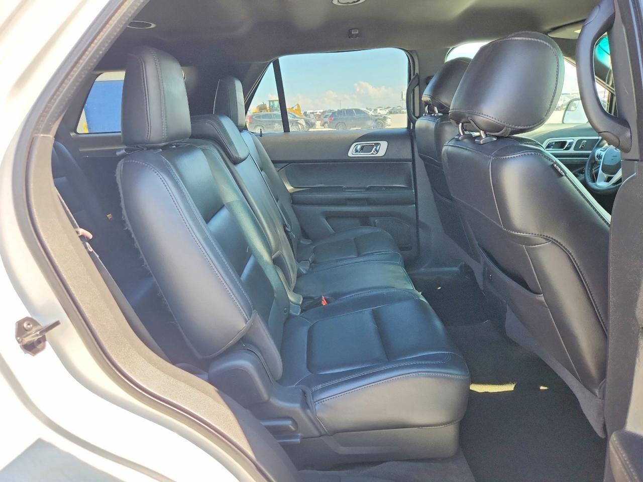 2012 Ford Explorer Xlt White vin: 1FMHK7D86CGA31380