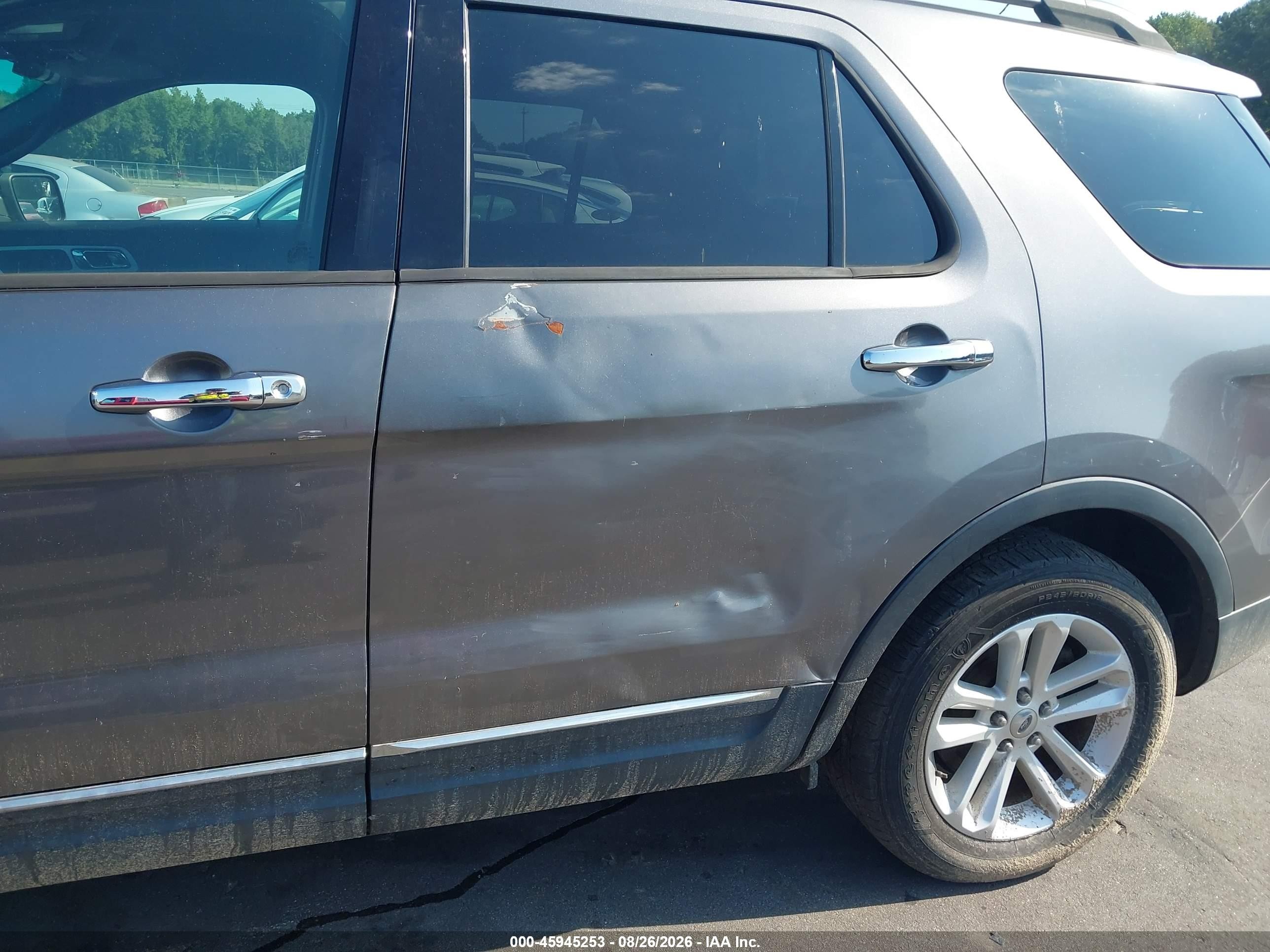 2011 Ford Explorer Xlt Gray vin: 1FMHK7D87BGA90341