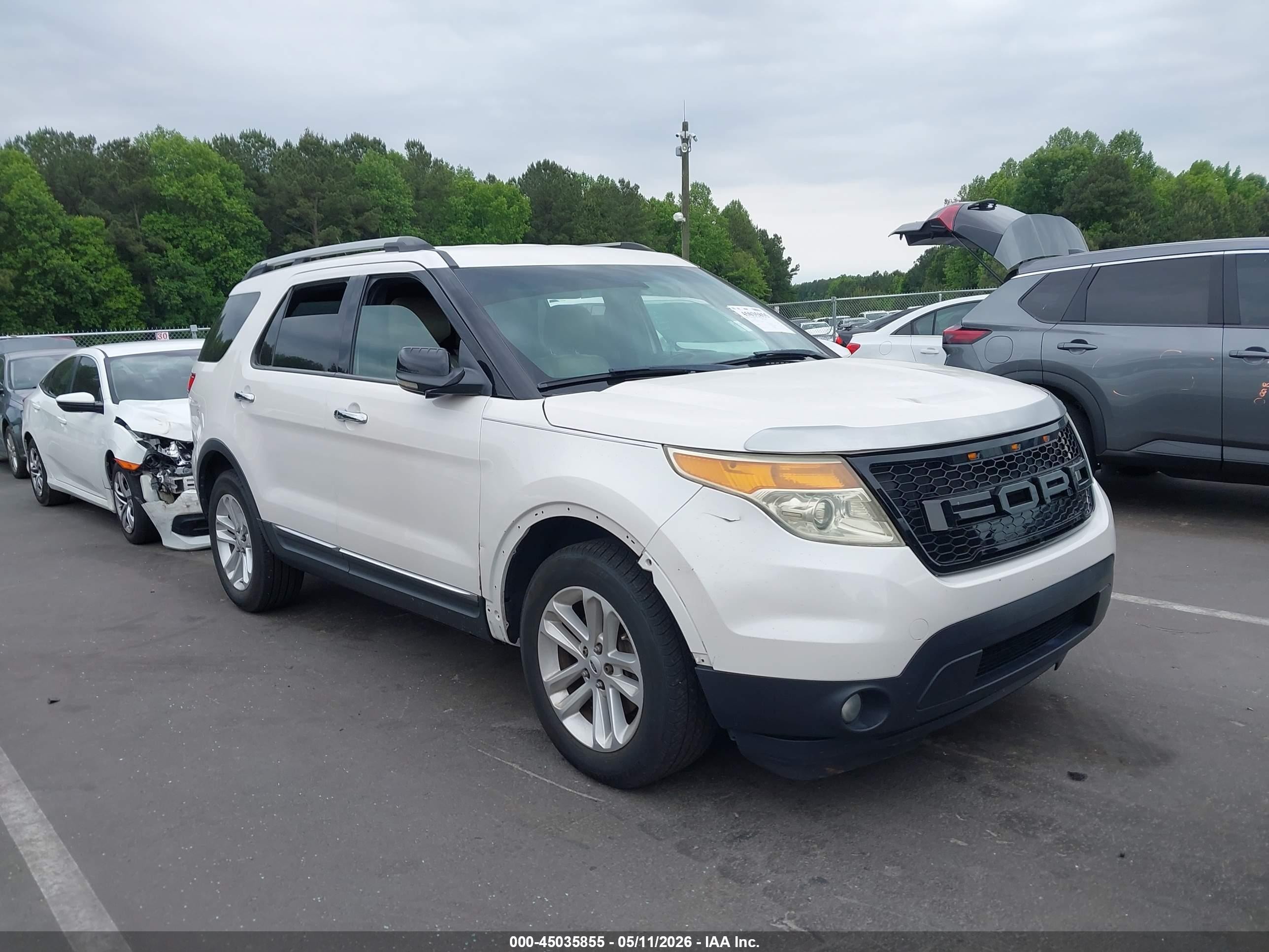 2012 Ford Explorer Xlt White vin: 1FMHK7D87CGA15382