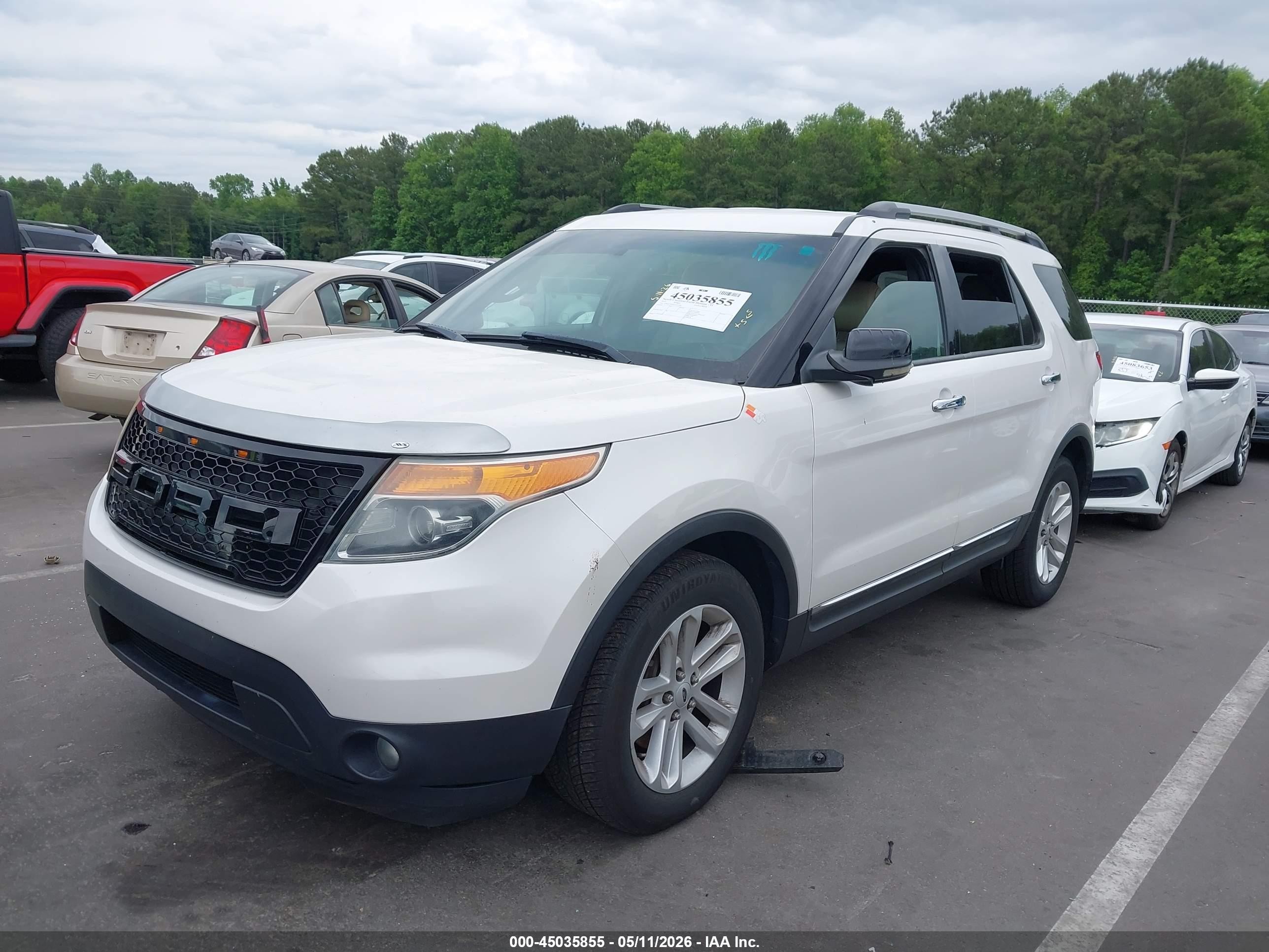 2012 Ford Explorer Xlt White vin: 1FMHK7D87CGA15382
