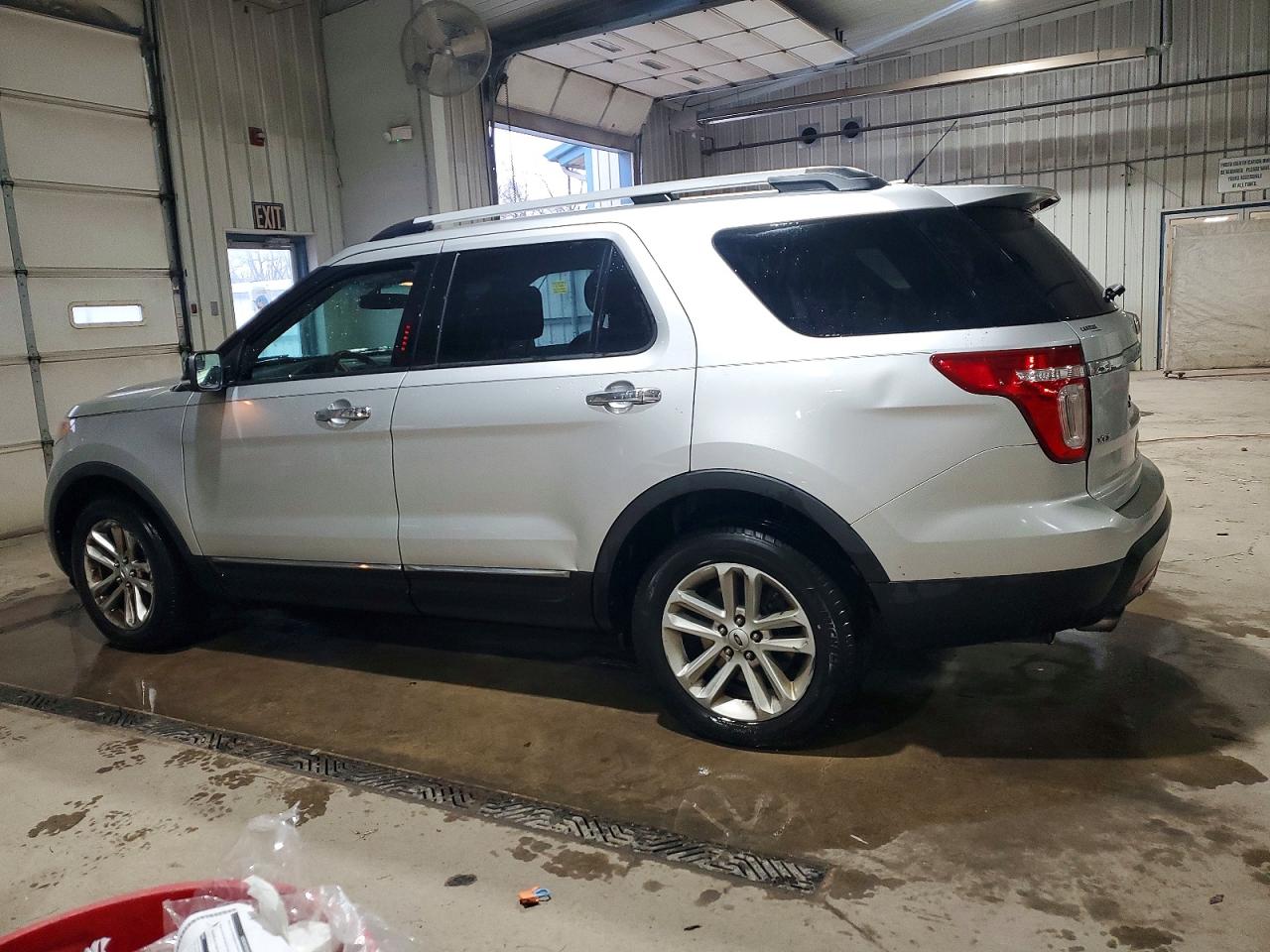 2012 Ford Explorer Xlt Silver vin: 1FMHK7D87CGA91684