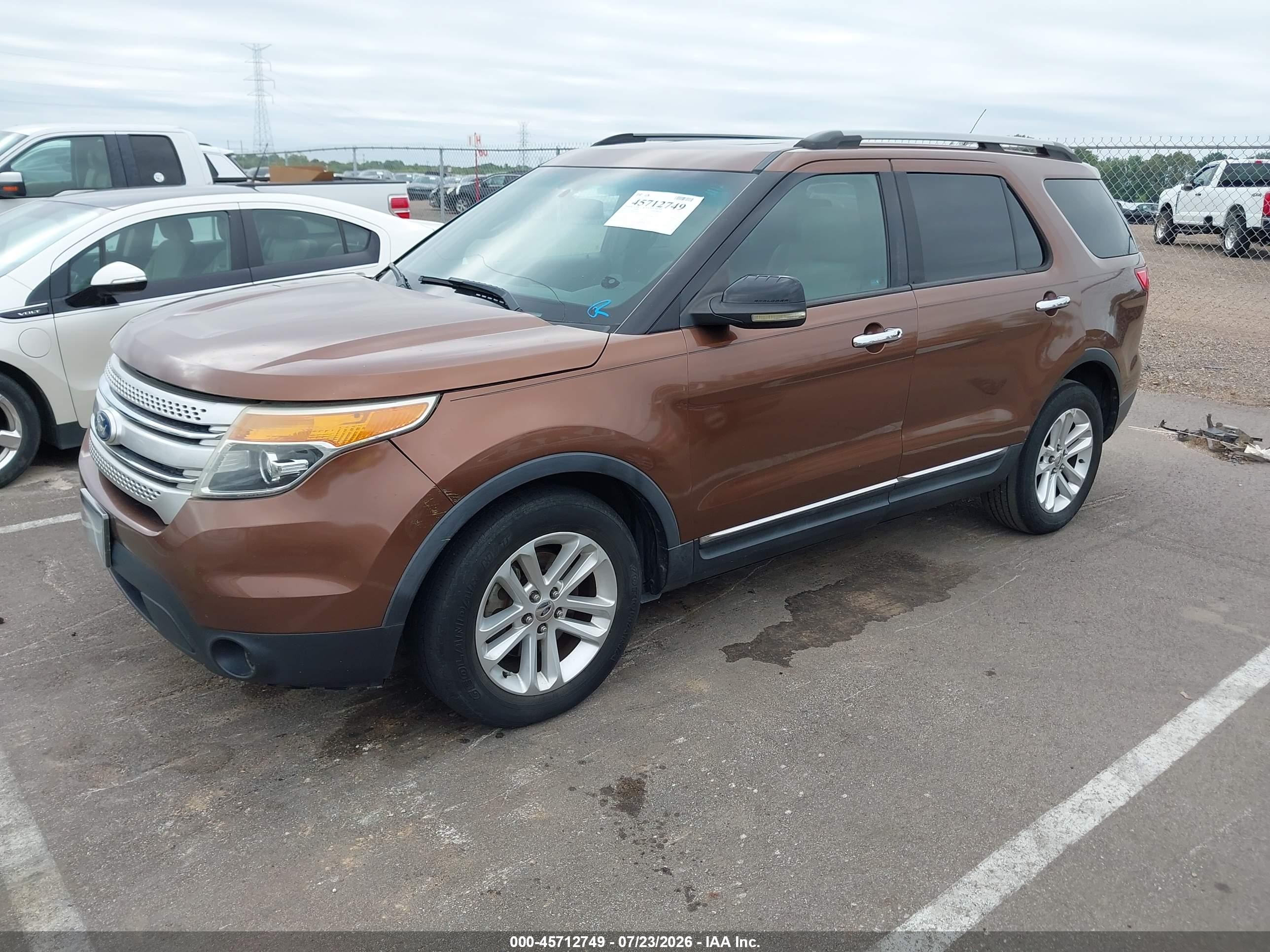 2011 Ford Explorer Xlt Brown vin: 1FMHK7D88BGA02817