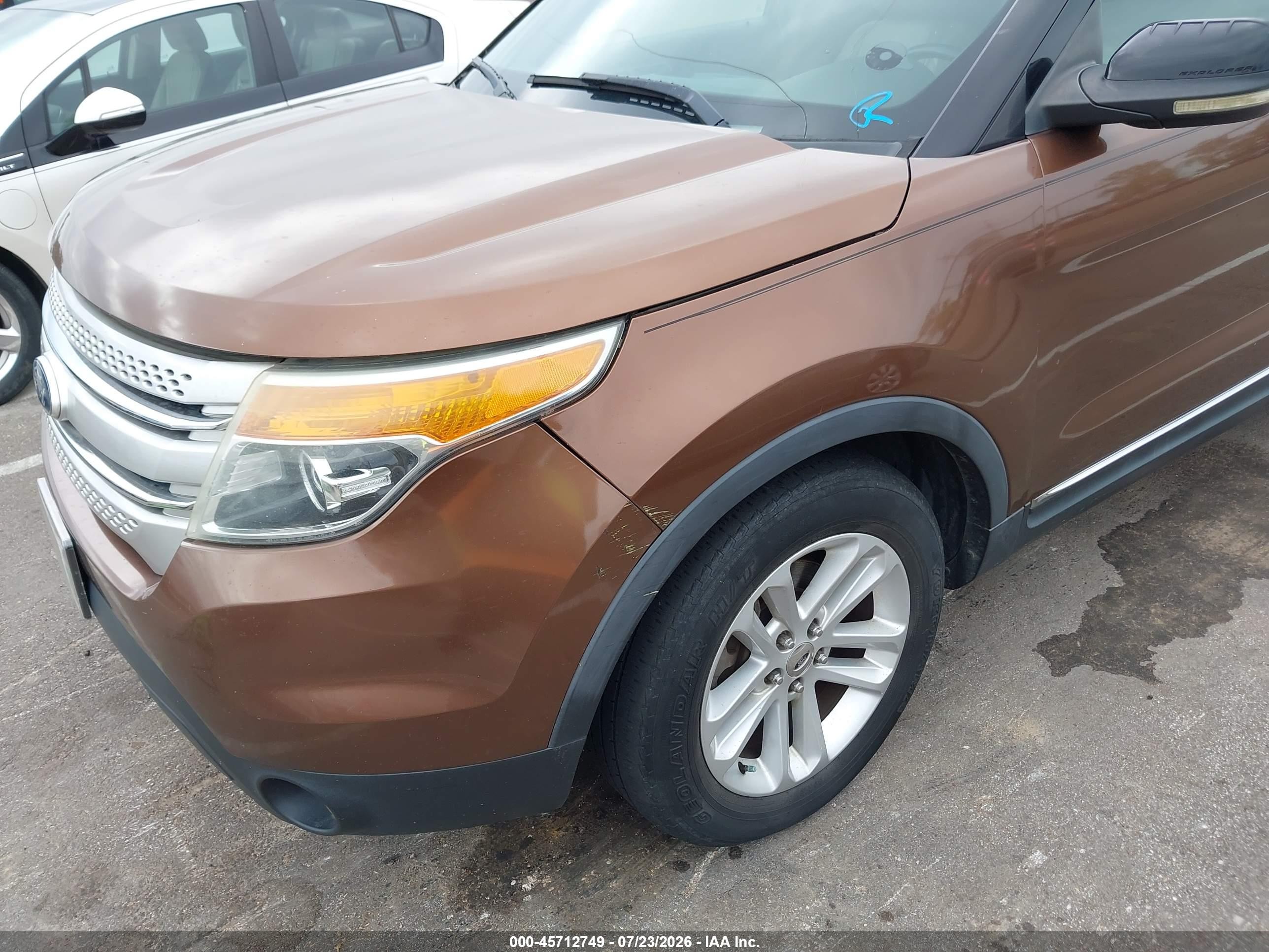 2011 Ford Explorer Xlt Brown vin: 1FMHK7D88BGA02817