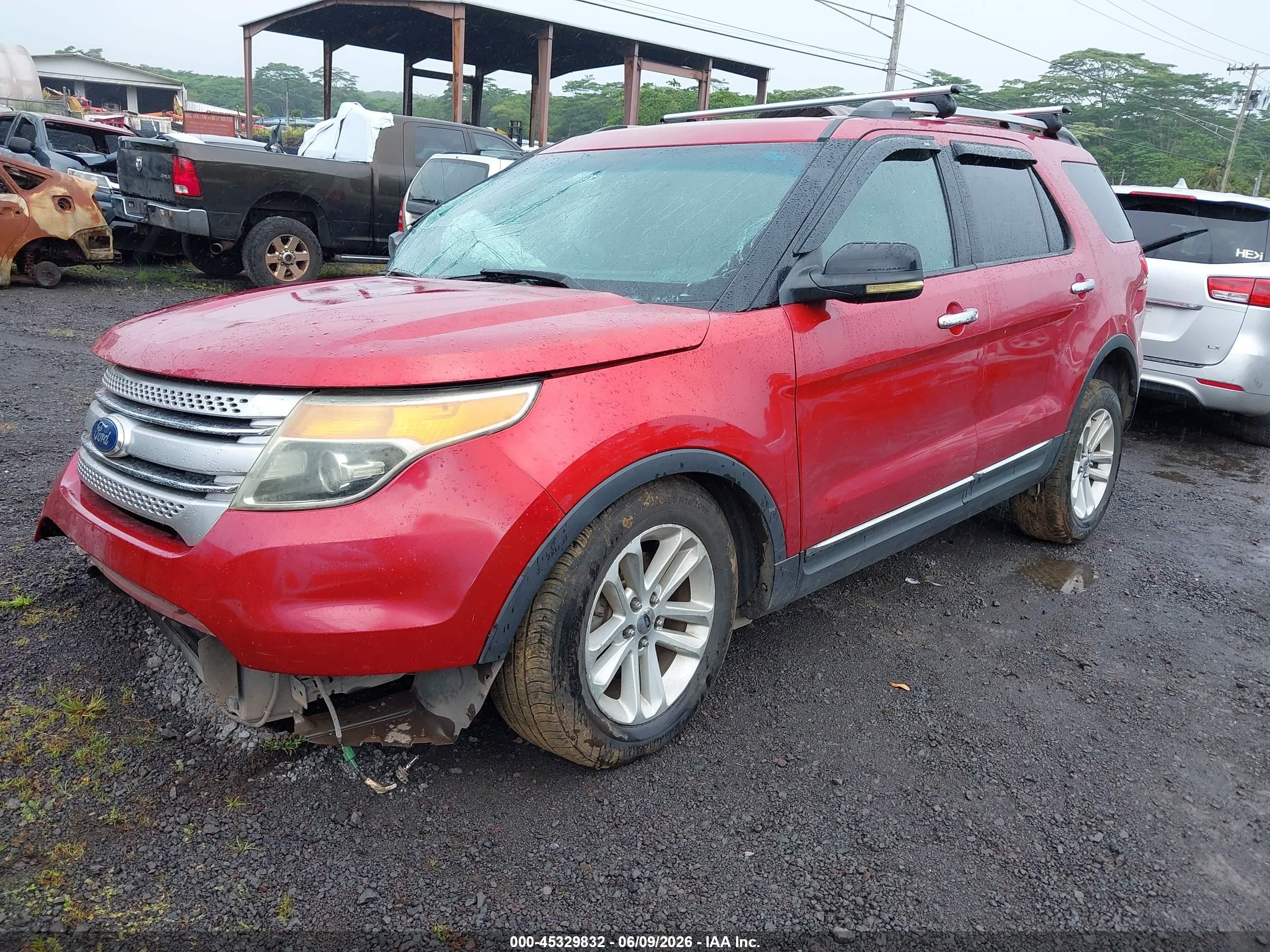 2011 Ford Explorer Xlt Red vin: 1FMHK7D88BGA35994