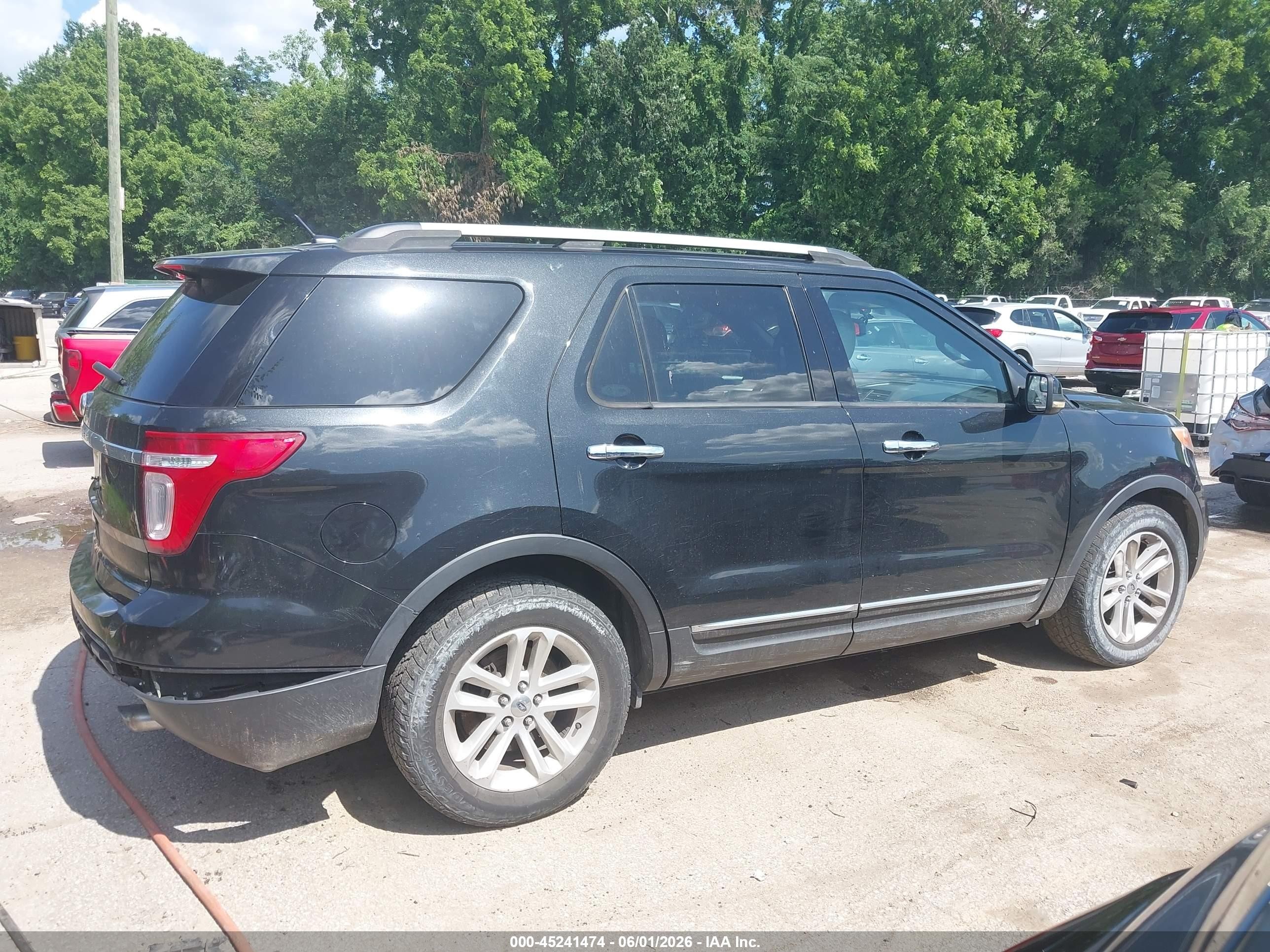 2011 Ford Explorer Xlt Black vin: 1FMHK7D88BGA47899