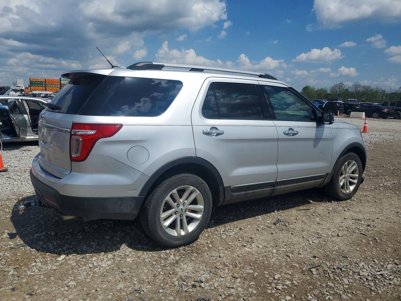 2012 Ford Explorer Xlt Silver vin: 1FMHK7D88CGA40257