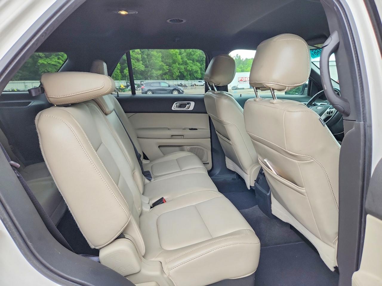 2012 Ford Explorer Xlt White vin: 1FMHK7D88CGA71251
