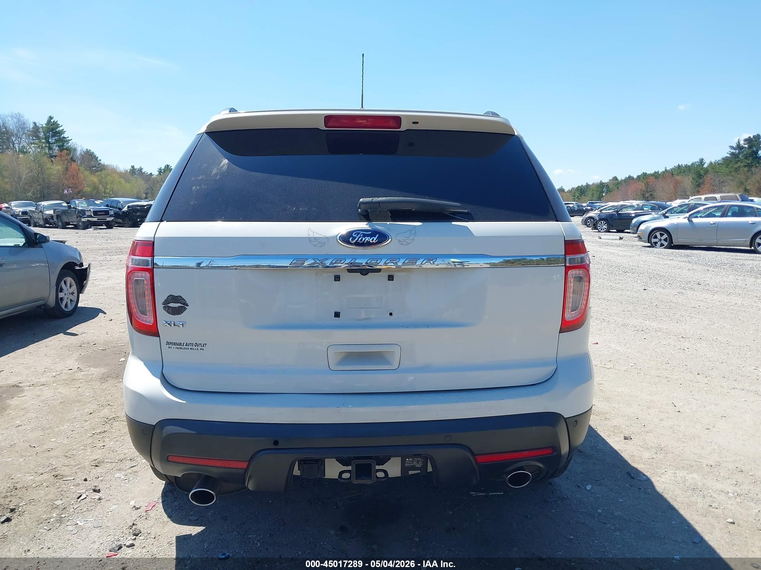 2012 Ford Explorer Xlt White vin: 1FMHK7D88CGA79219