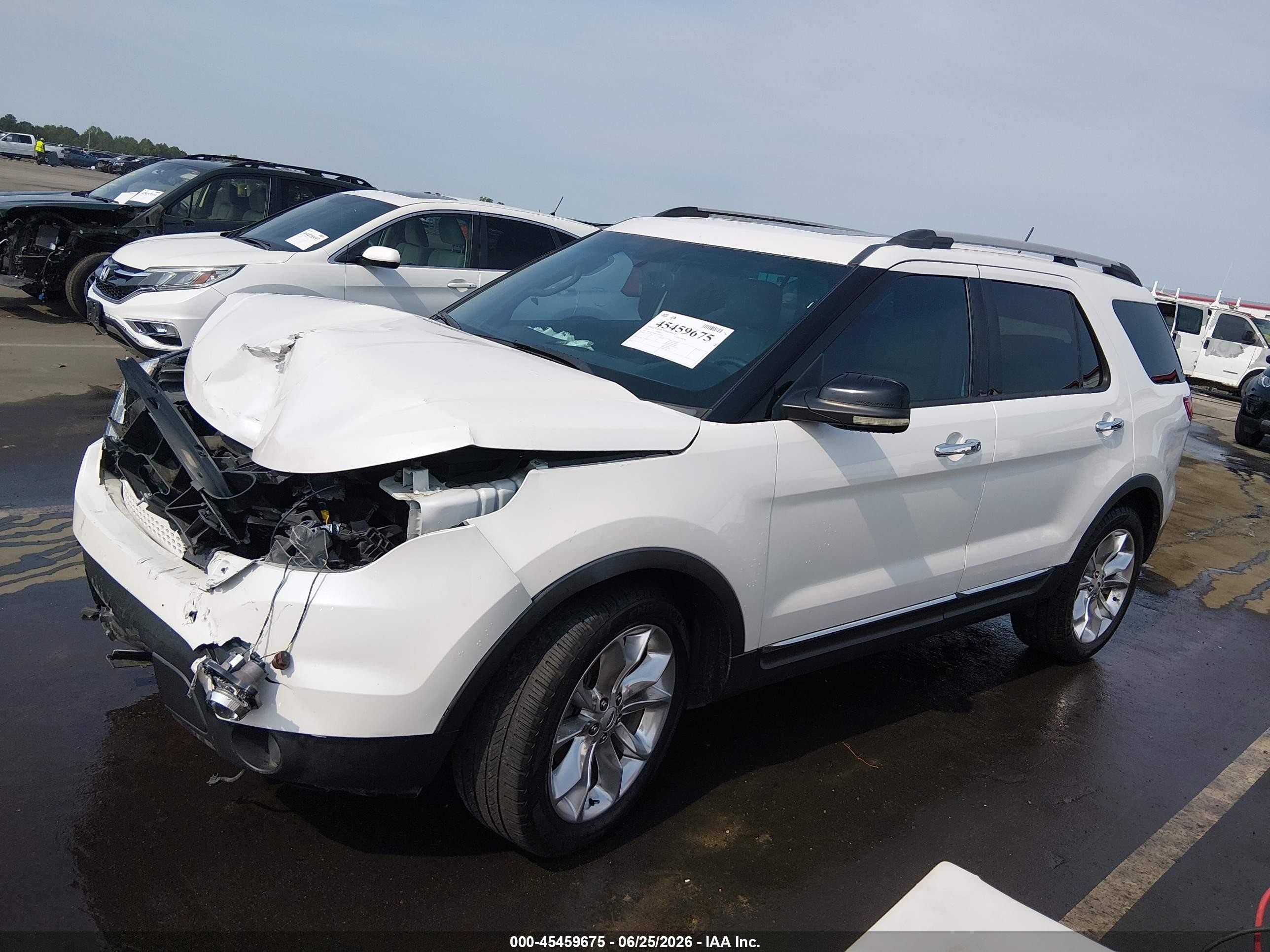 2012 Ford Explorer Xlt White vin: 1FMHK7D88CGA90608