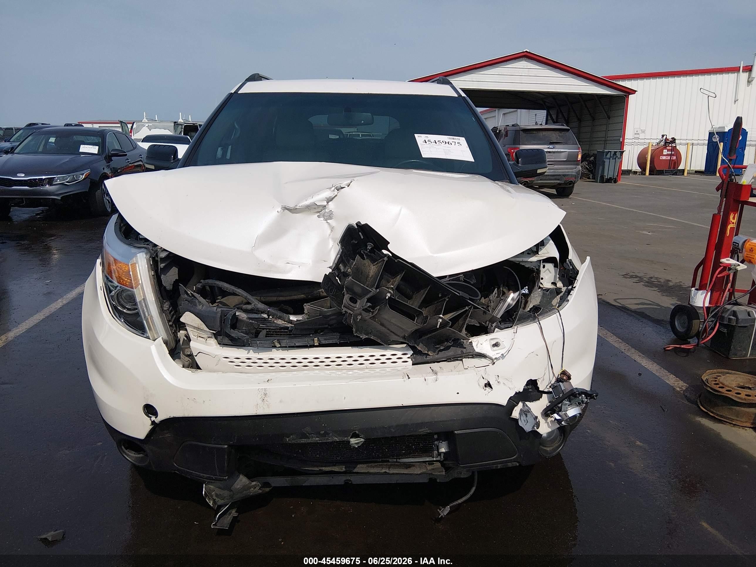 2012 Ford Explorer Xlt White vin: 1FMHK7D88CGA90608