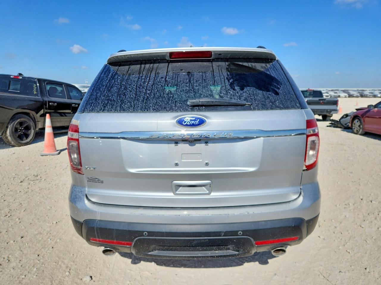 2011 Ford Explorer Xlt Silver vin: 1FMHK7D89BGA42792