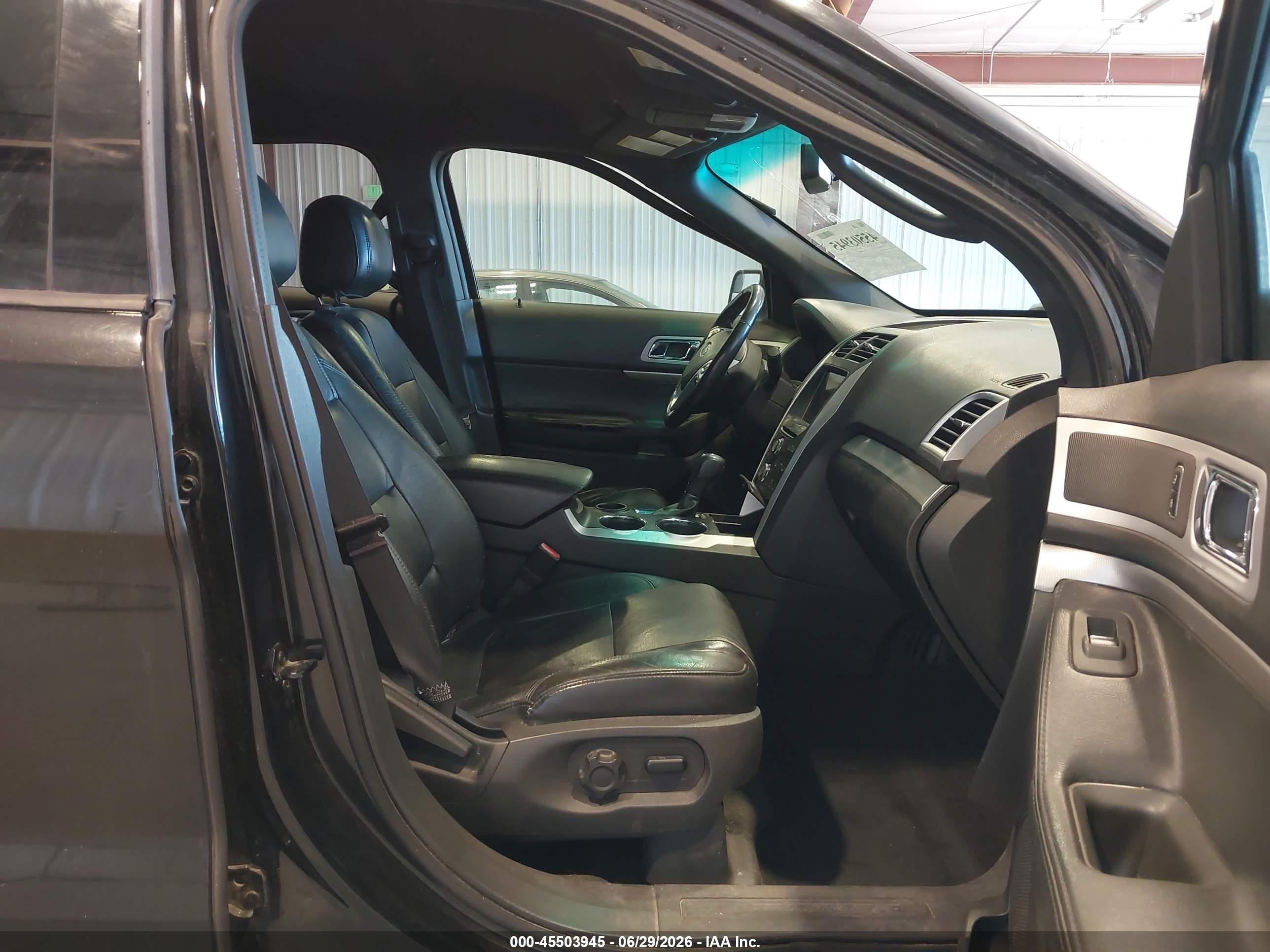 2011 Ford Explorer Xlt Black vin: 1FMHK7D89BGA52075