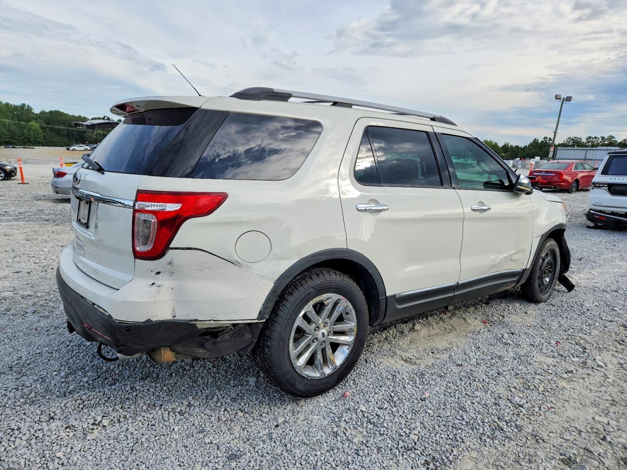 2012 Ford Explorer Xlt White vin: 1FMHK7D89CGA41823