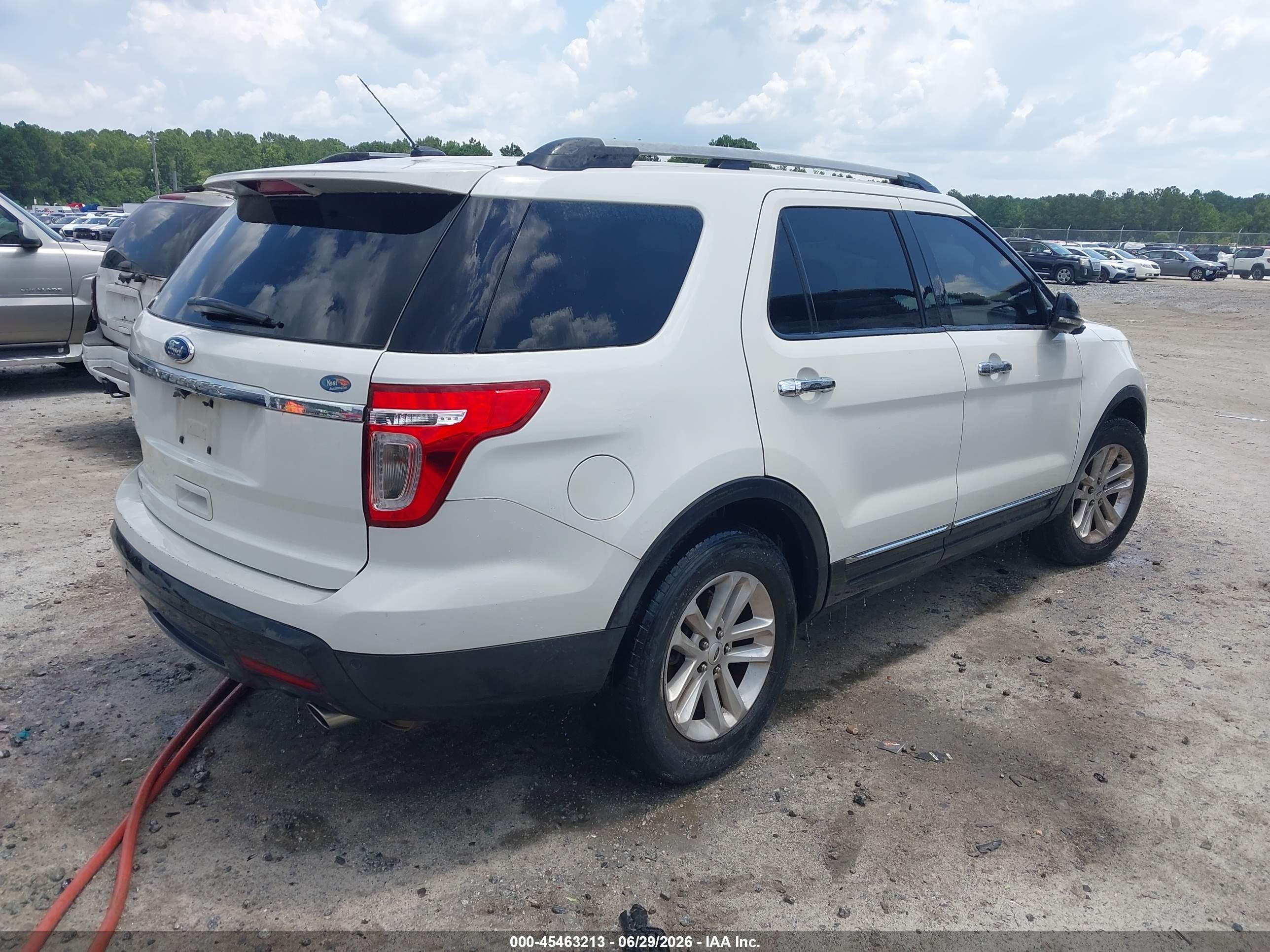 2012 Ford Explorer Xlt White vin: 1FMHK7D89CGA42969