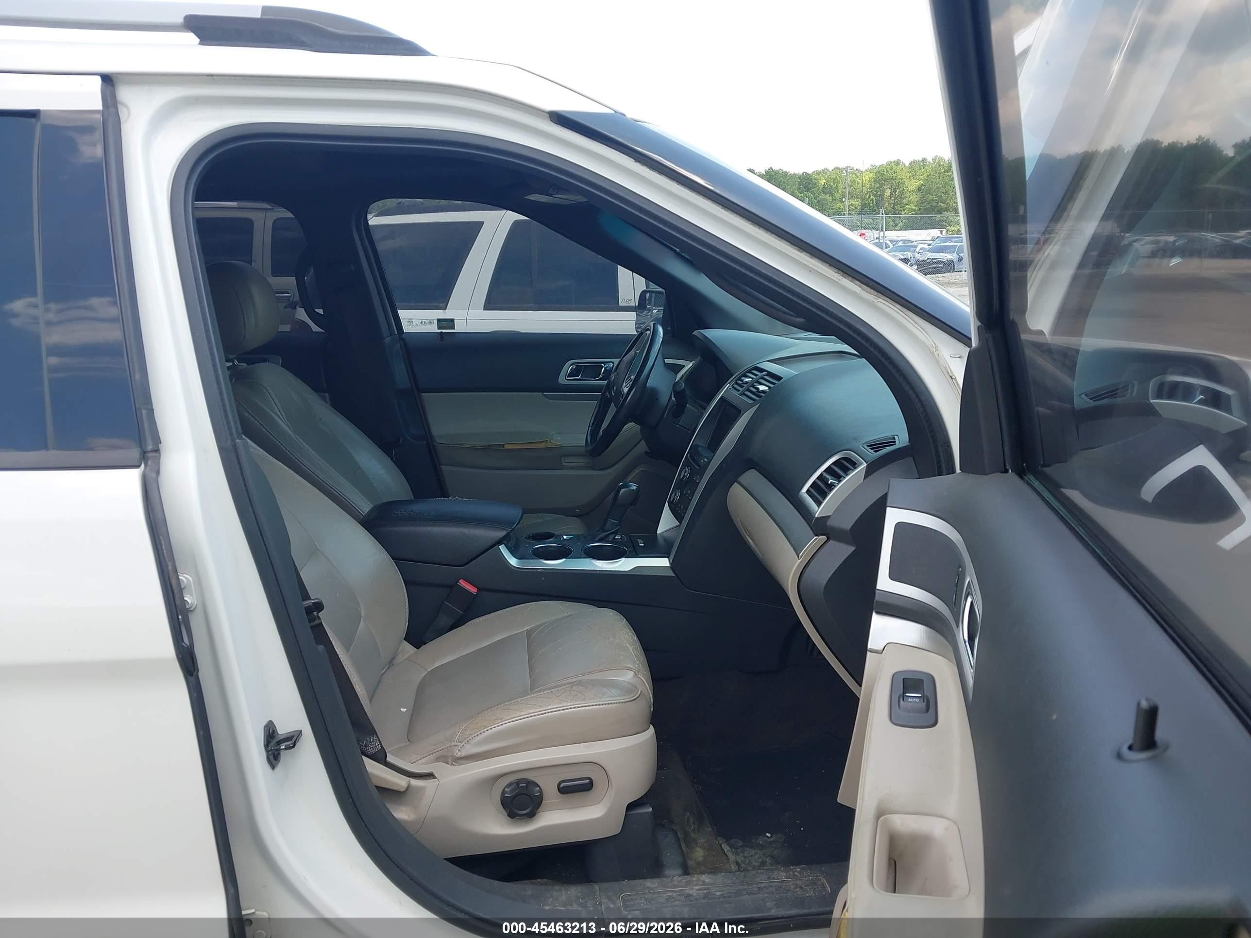 2012 Ford Explorer Xlt White vin: 1FMHK7D89CGA42969