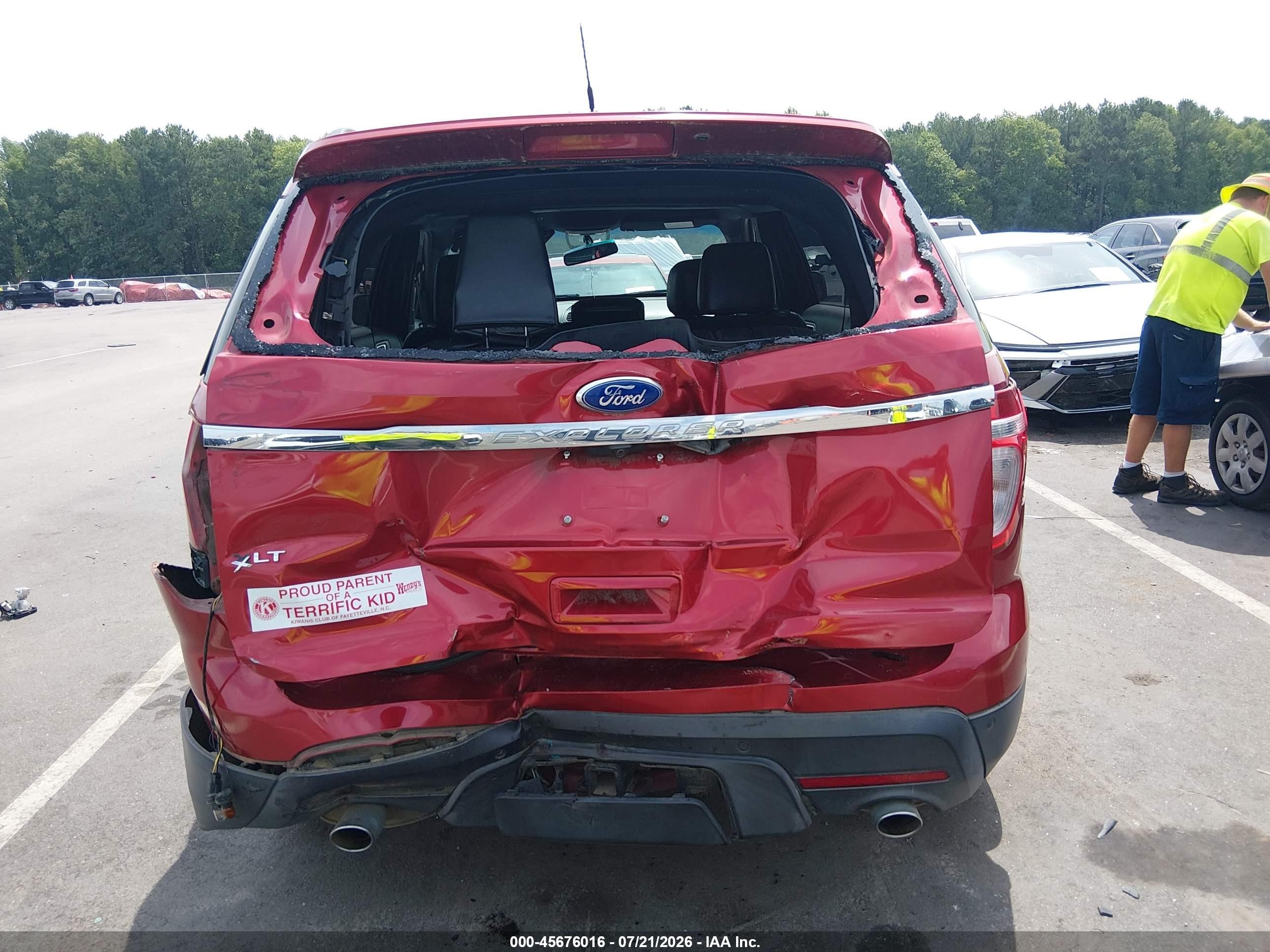 2011 Ford Explorer Xlt Red vin: 1FMHK7D8XBGA32594