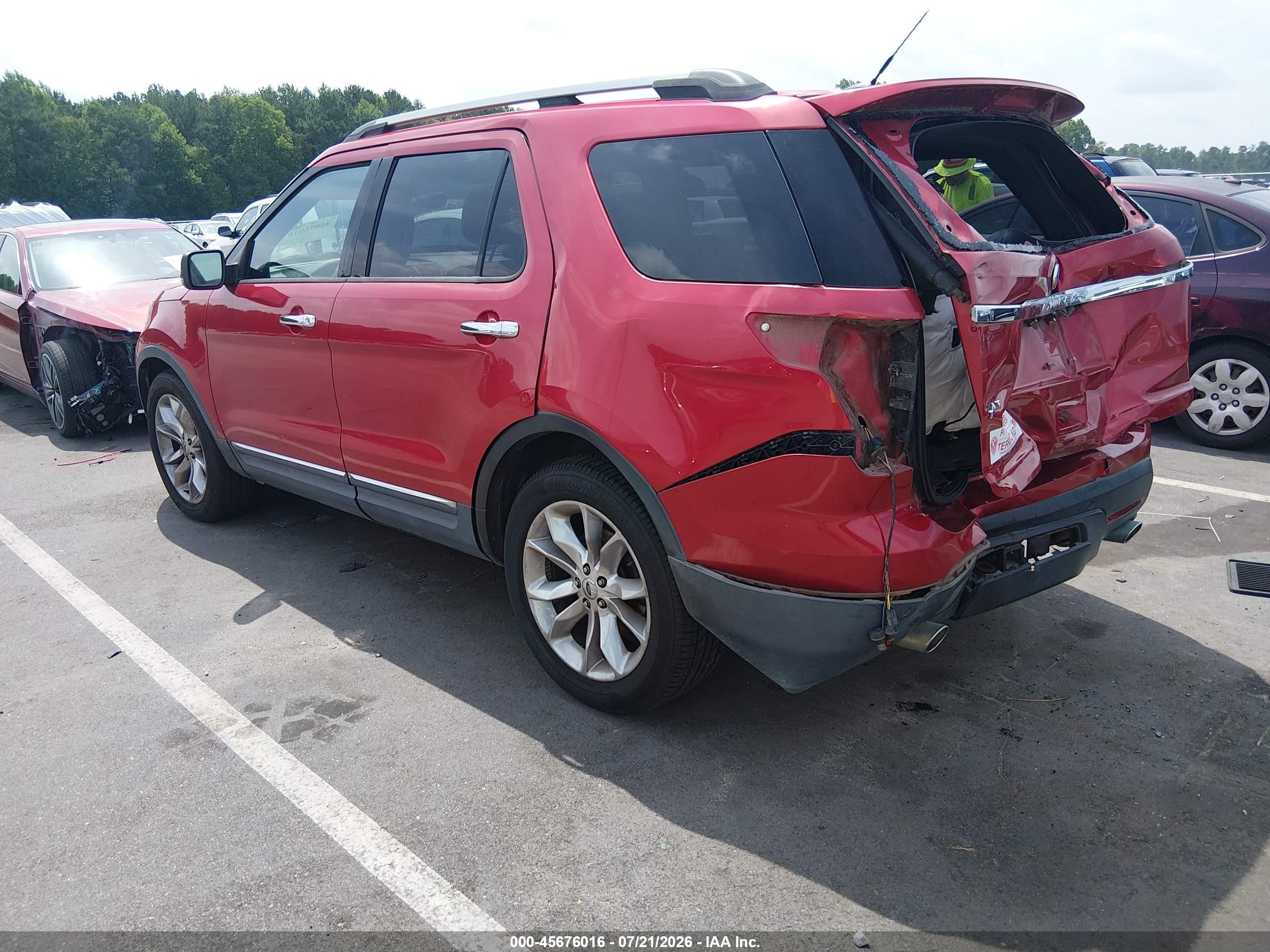 2011 Ford Explorer Xlt Red vin: 1FMHK7D8XBGA32594
