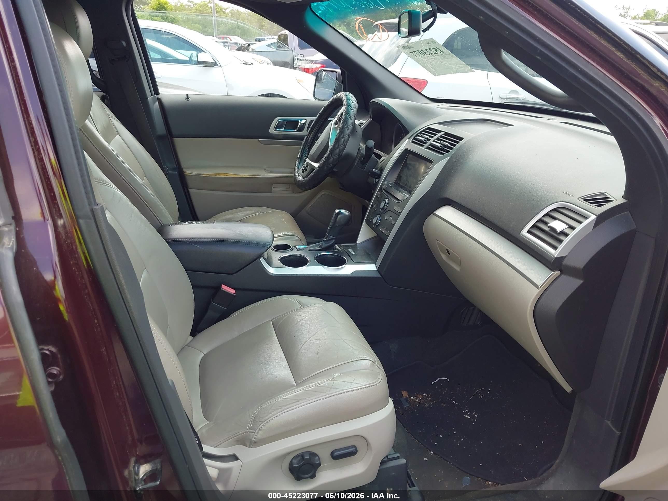 2011 Ford Explorer Xlt Maroon vin: 1FMHK7D8XBGA75946