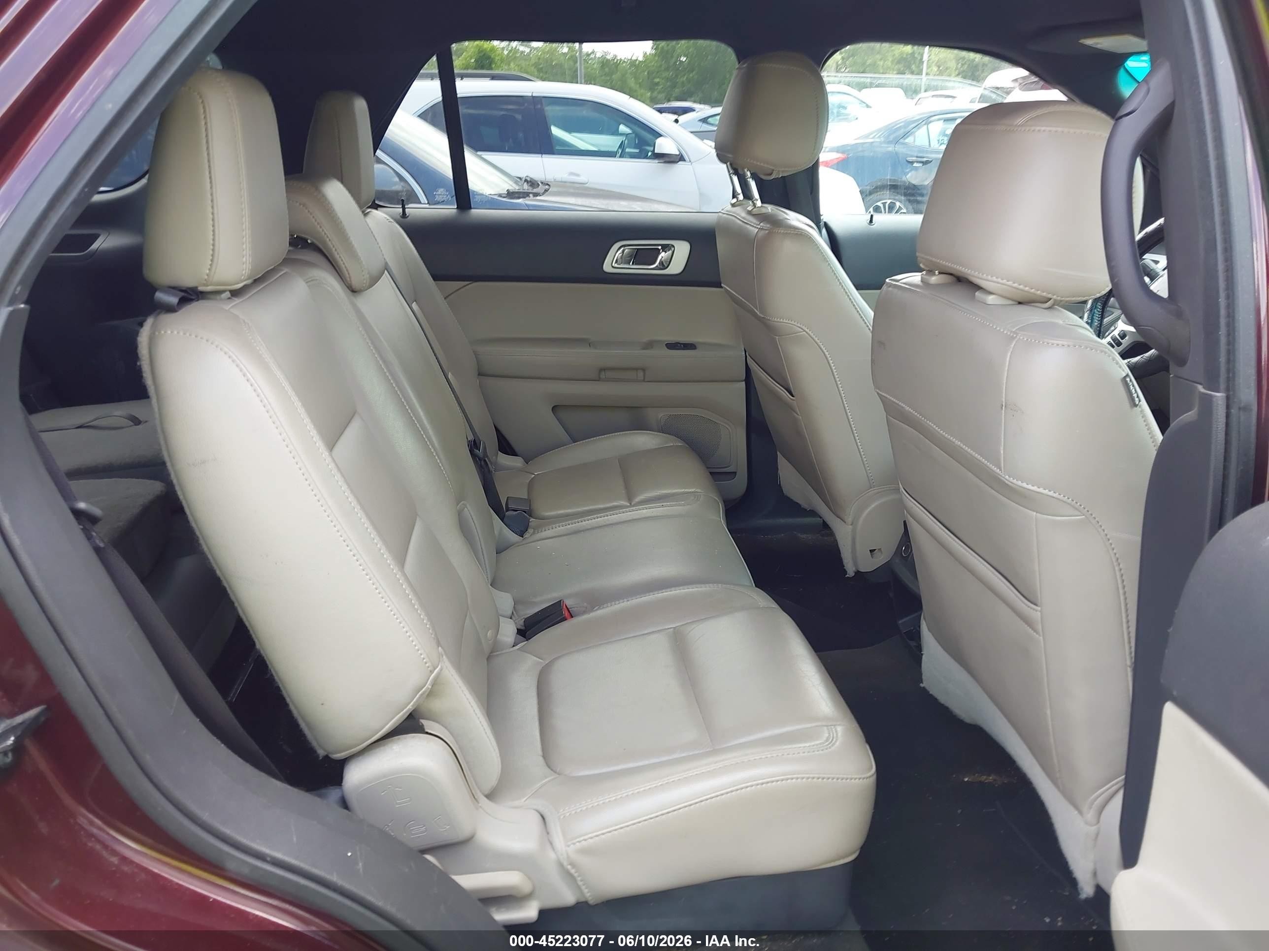 2011 Ford Explorer Xlt Maroon vin: 1FMHK7D8XBGA75946