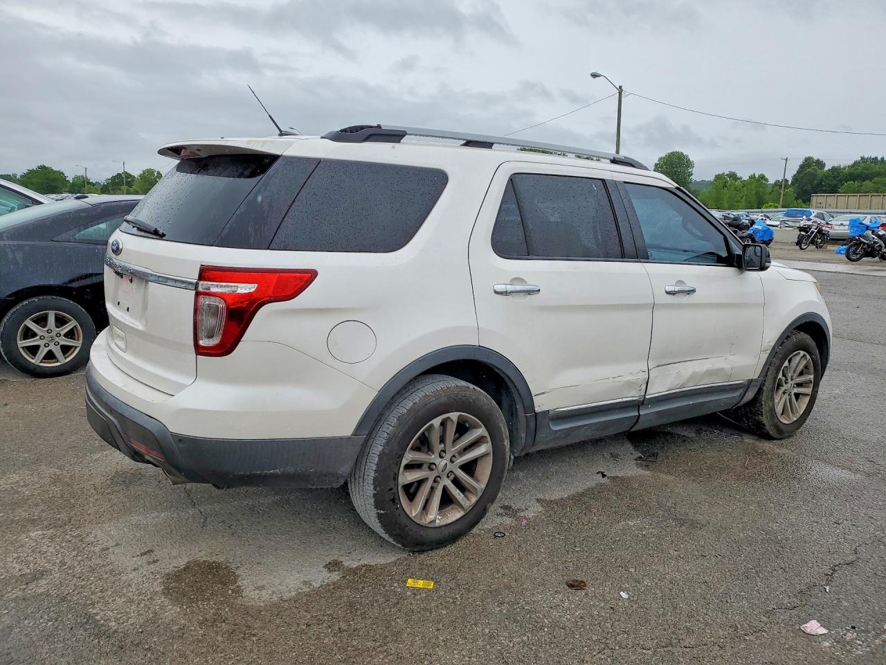 2012 Ford Explorer Xlt White vin: 1FMHK7D8XCGA11973