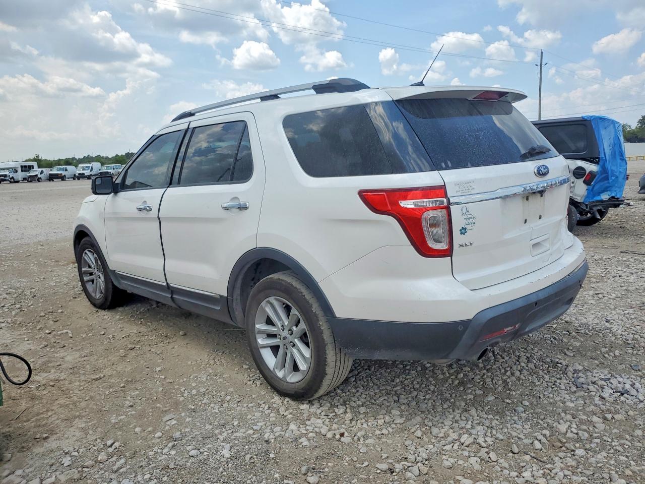 2012 Ford Explorer Xlt White vin: 1FMHK7D8XCGA82512