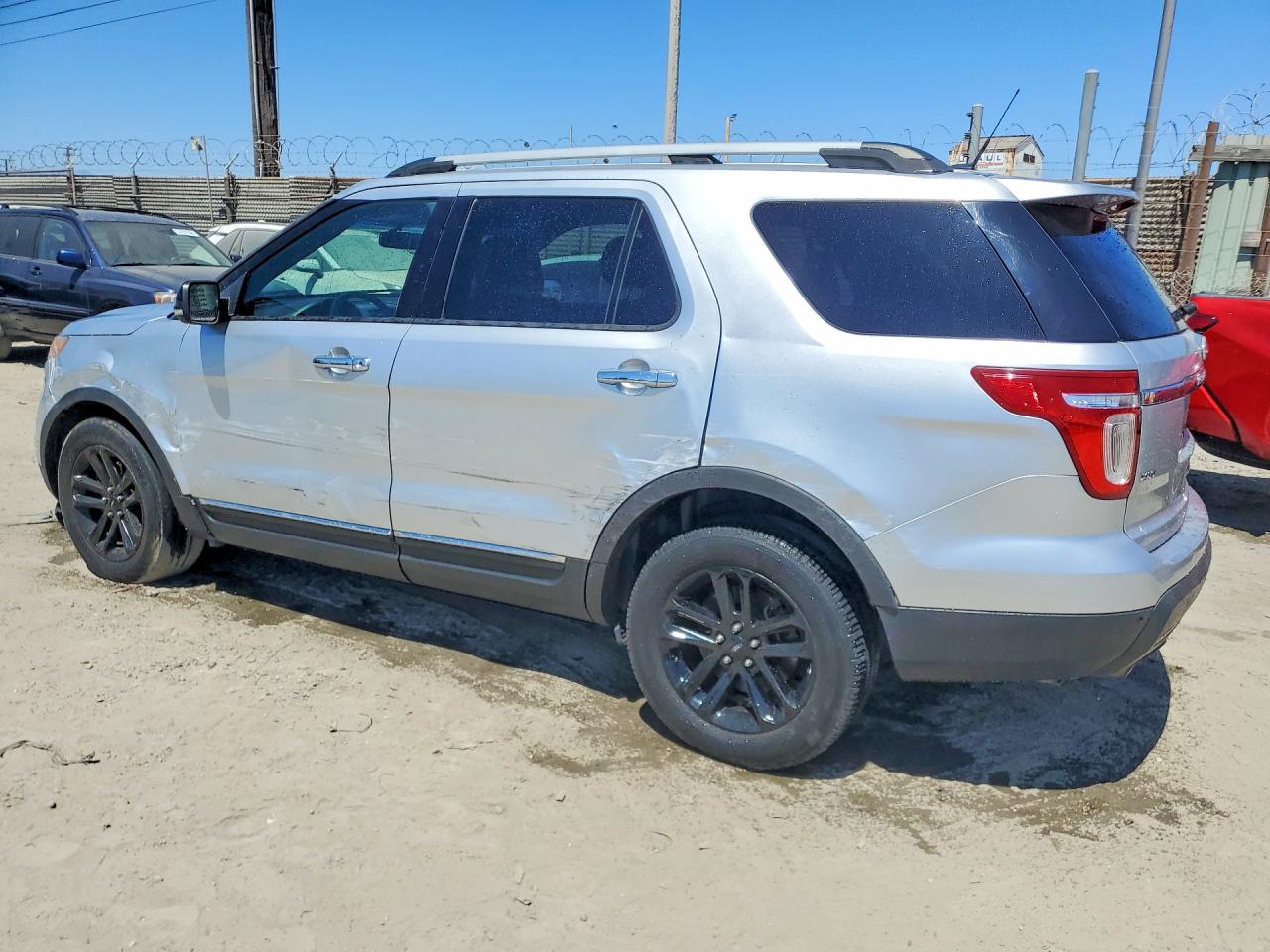 2012 Ford Explorer Xlt Silver vin: 1FMHK7D94CGA00041