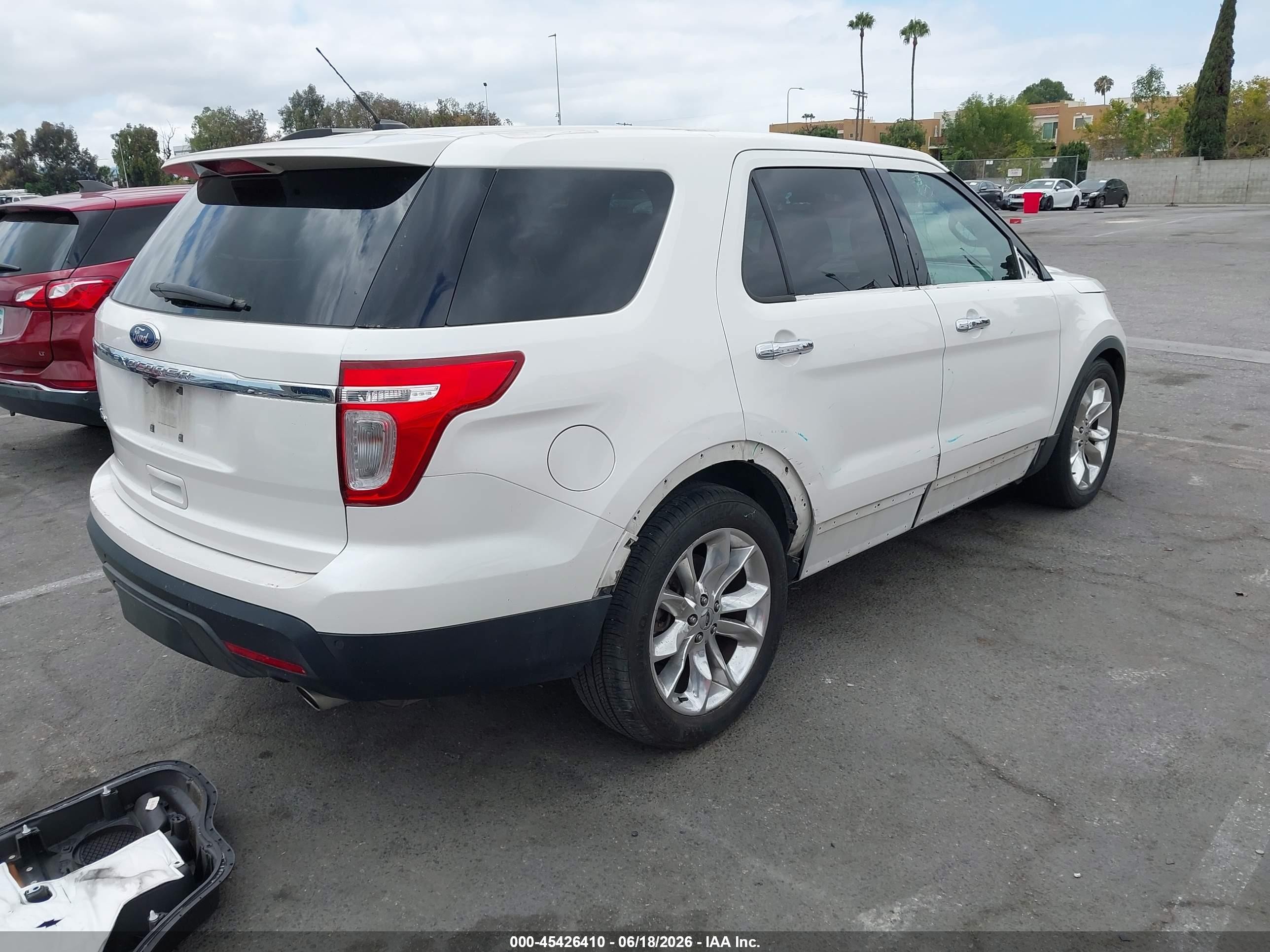 2011 Ford Explorer Limited Белый vin: 1FMHK7F81BGA73077