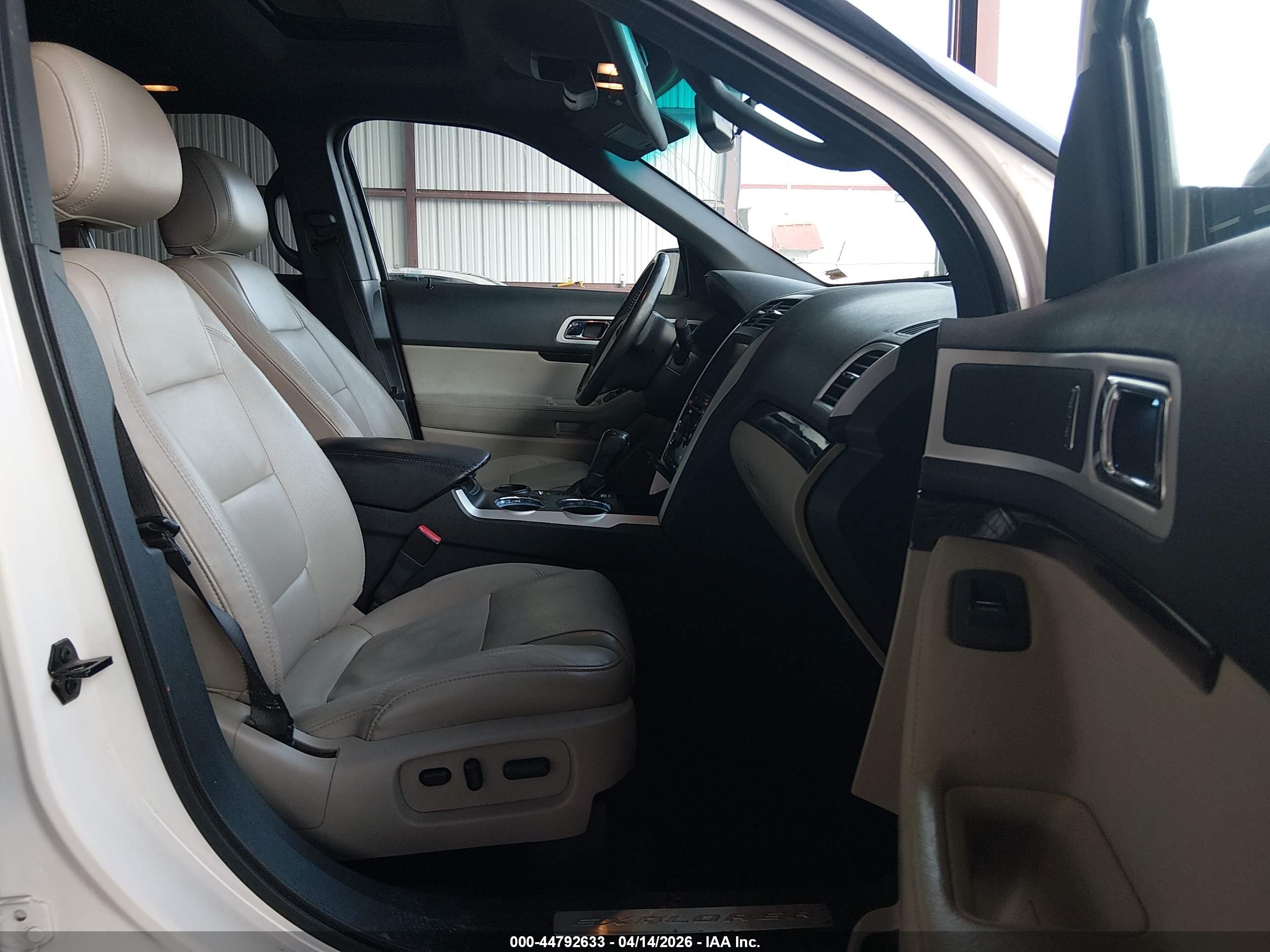 2011 Ford Explorer Limited Белый vin: 1FMHK7F82BGA72858