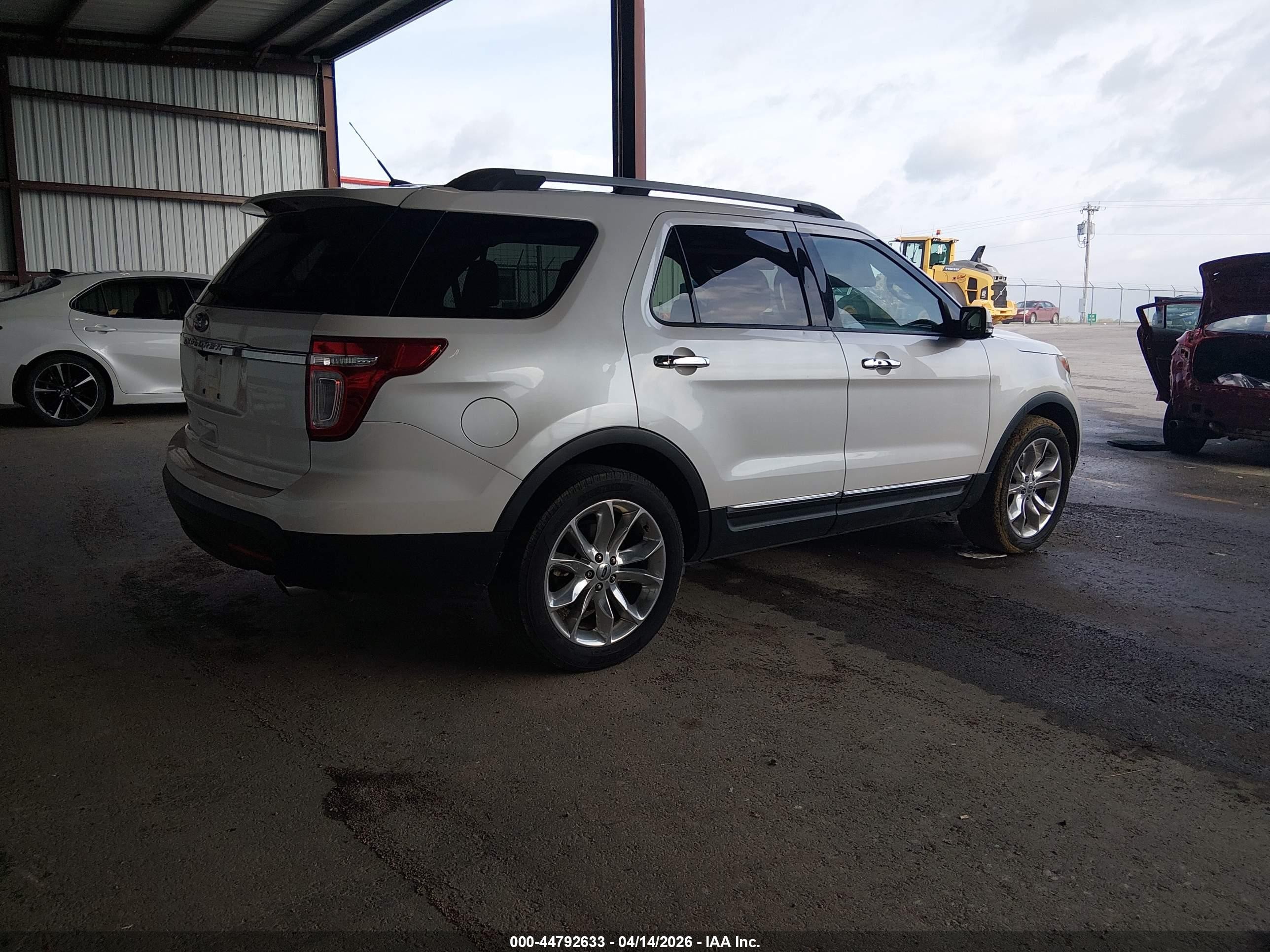 2011 Ford Explorer Limited Белый vin: 1FMHK7F82BGA72858