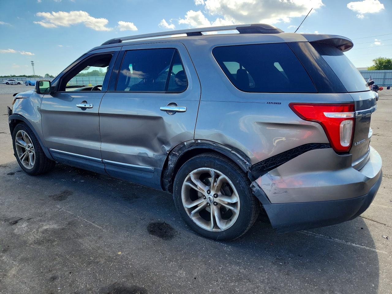 2011 Ford Explorer Limited Gray vin: 1FMHK7F82BGA78854