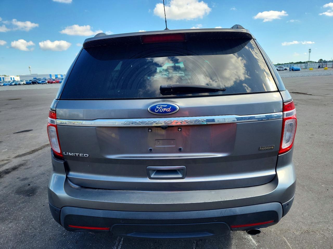 2011 Ford Explorer Limited Gray vin: 1FMHK7F82BGA78854