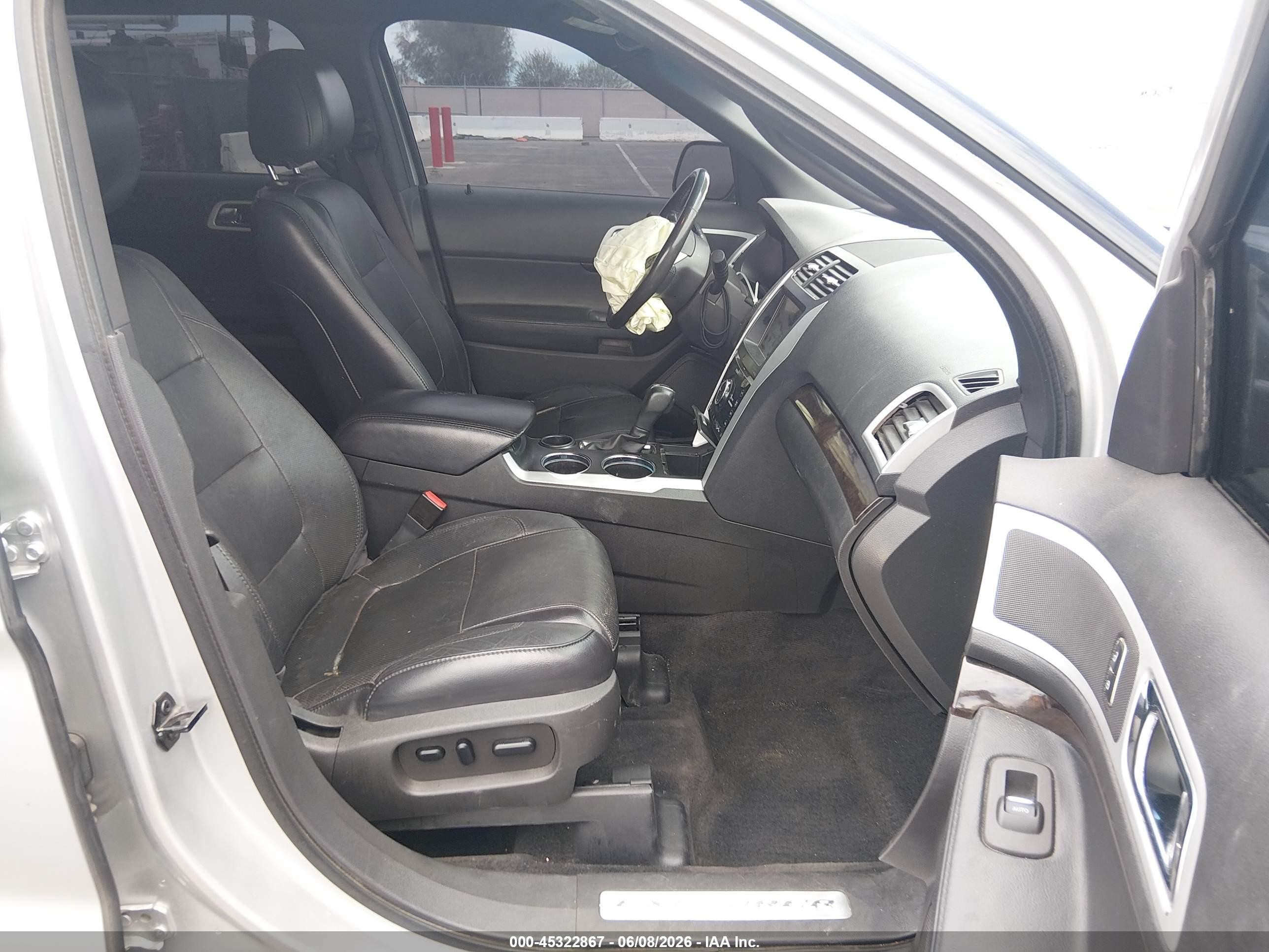 2011 Ford Explorer Limited Silver vin: 1FMHK7F83BGA31364