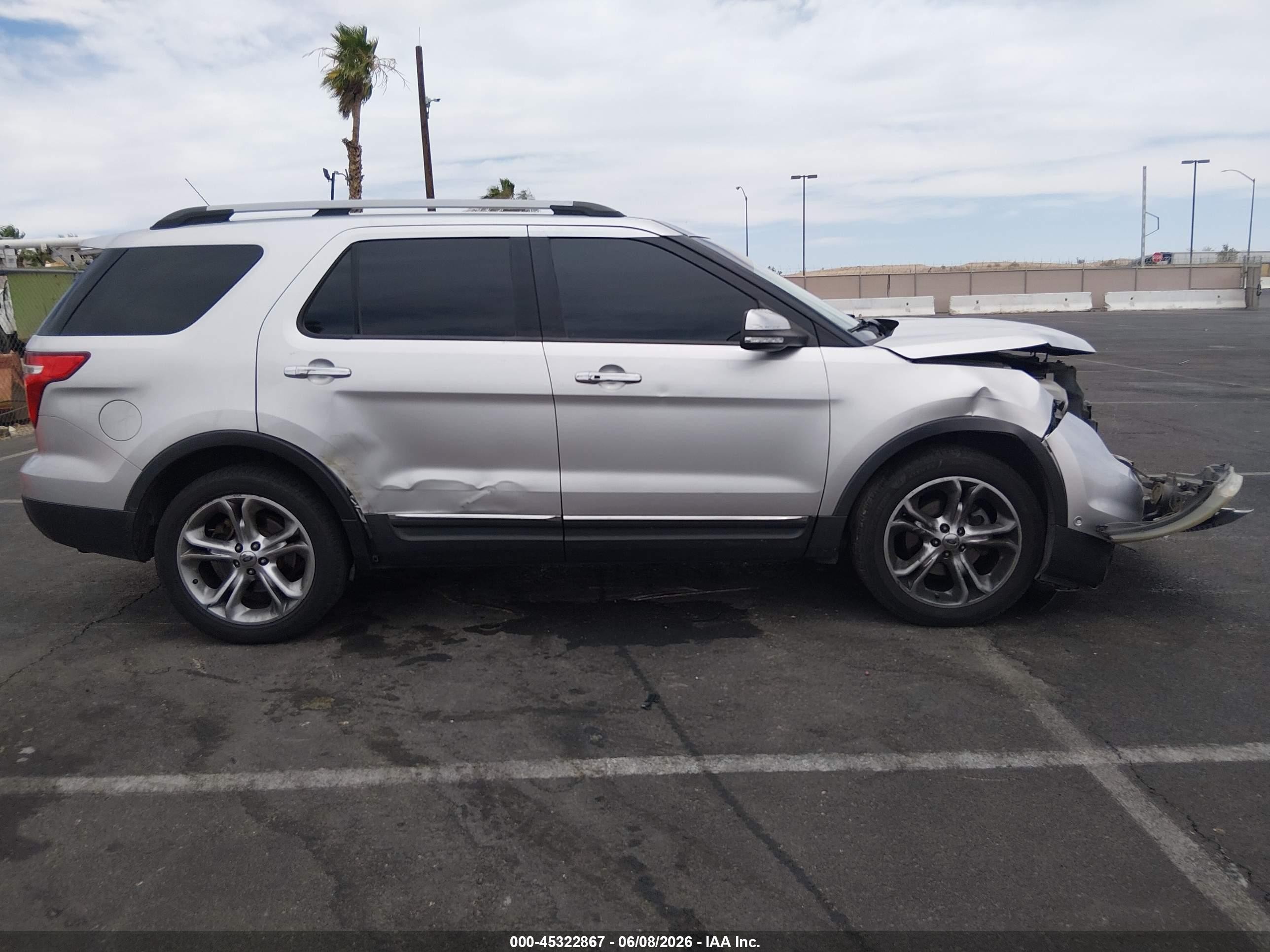 2011 Ford Explorer Limited Silver vin: 1FMHK7F83BGA31364