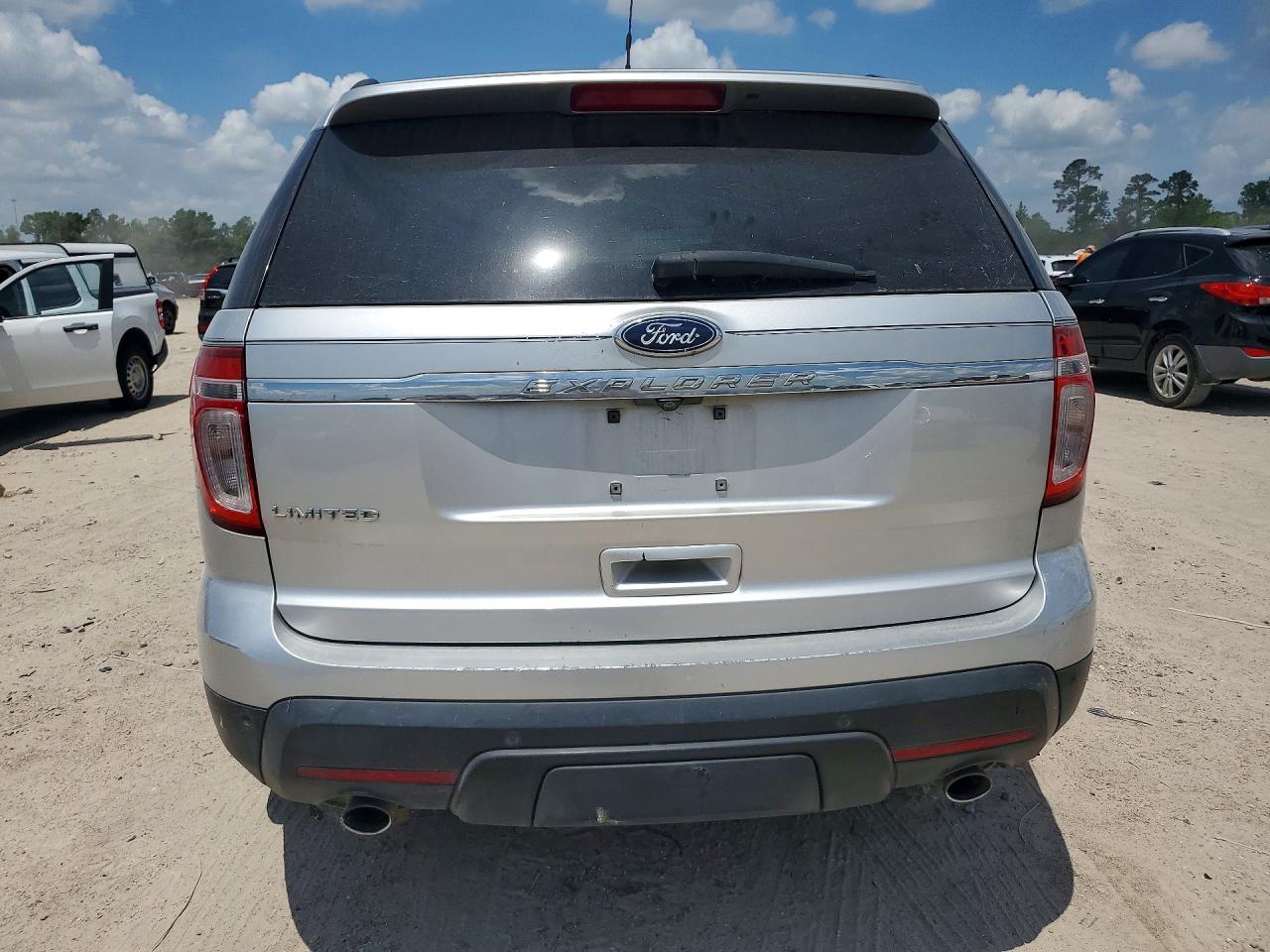 2011 Ford Explorer Limited Silver vin: 1FMHK7F83BGA60718