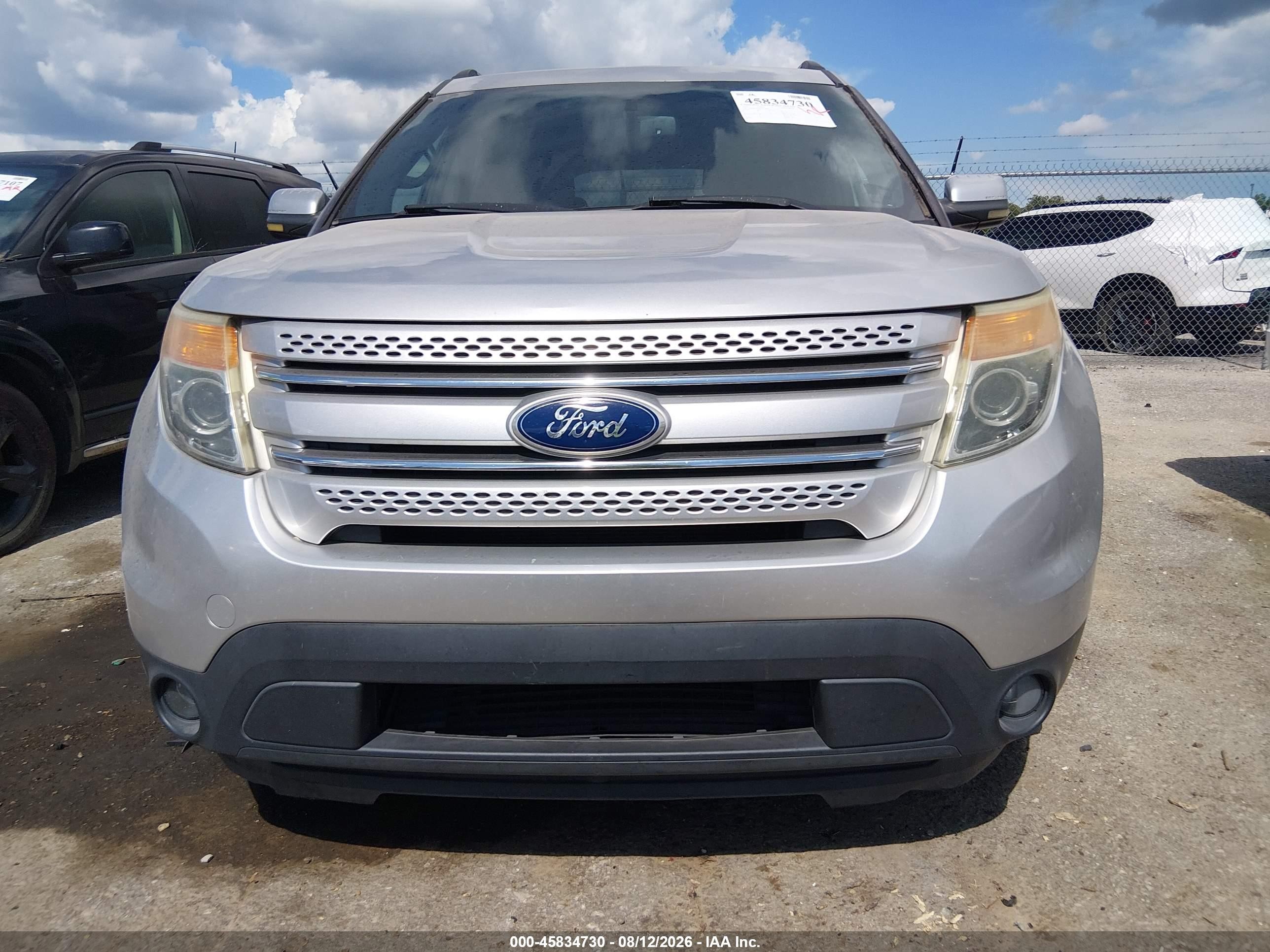 2011 Ford Explorer Limited Серебряный vin: 1FMHK7F84BGA32989