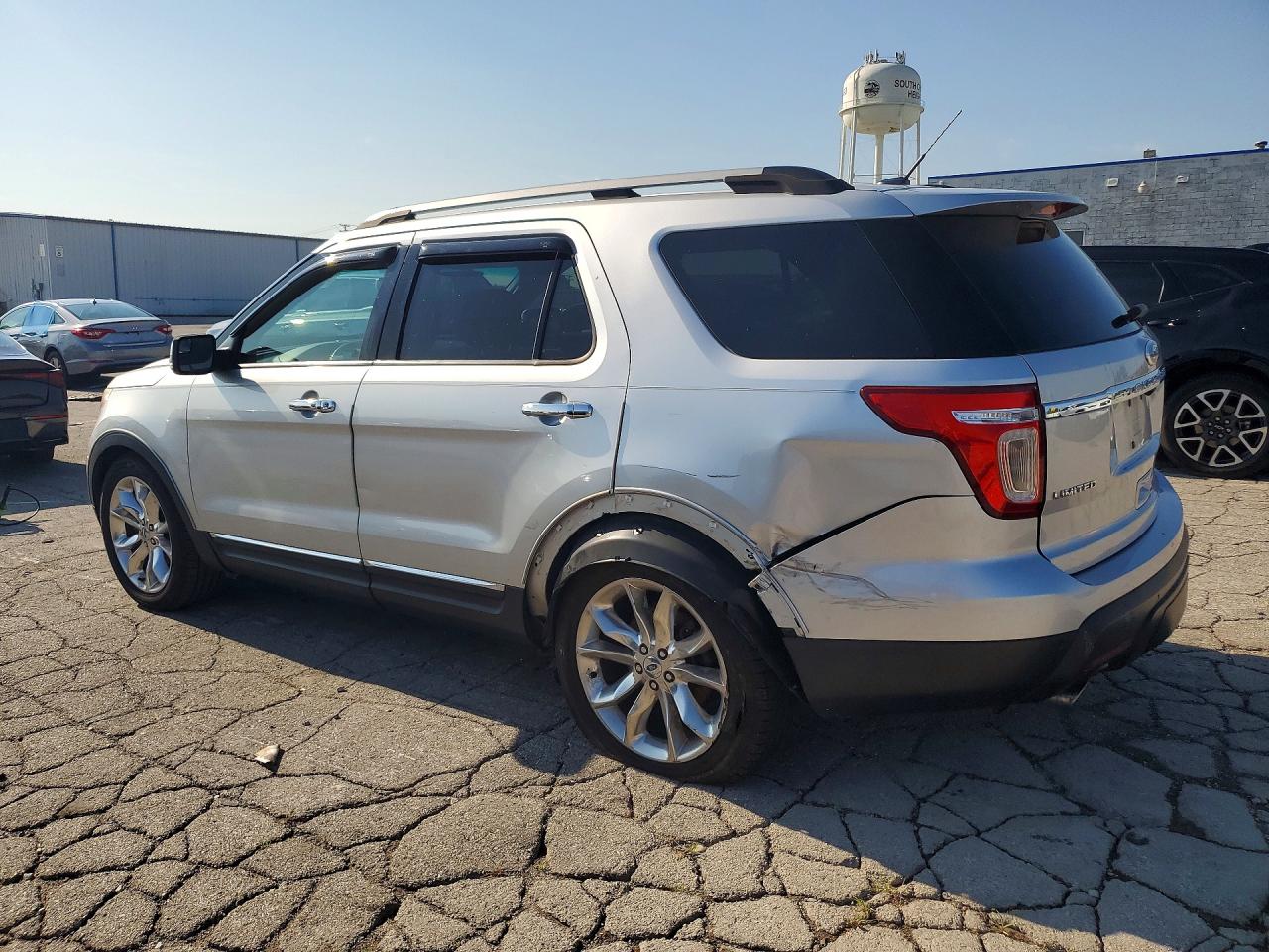 2011 Ford Explorer Limited Silver vin: 1FMHK7F84BGA75602