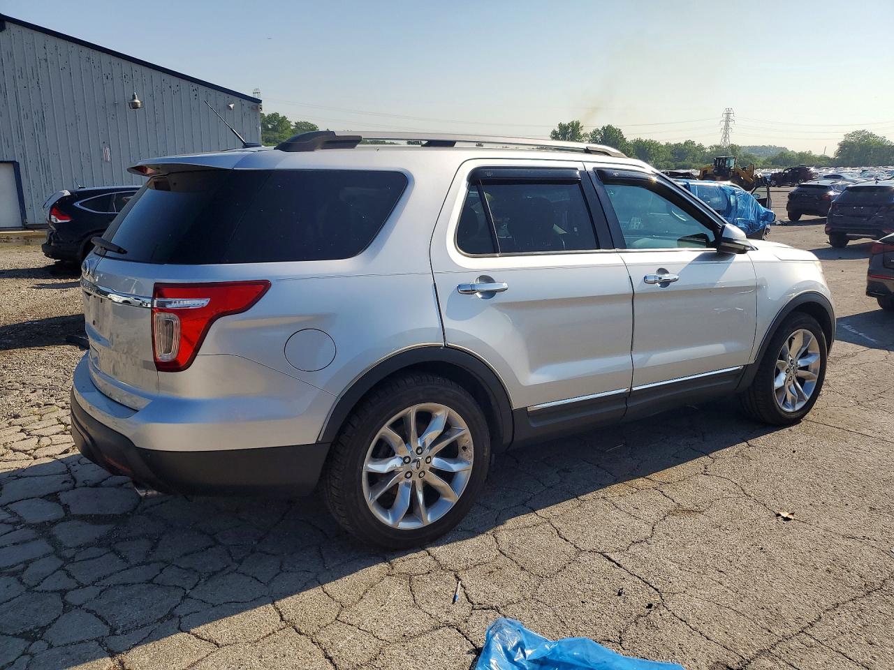 2011 Ford Explorer Limited Silver vin: 1FMHK7F84BGA75602
